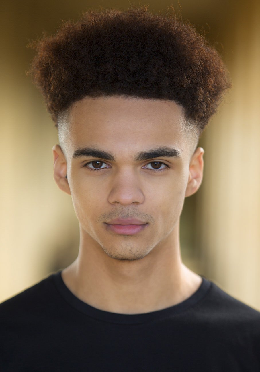 Actors-hedashot_Tristan_Waterson_0958_136_col_web copy 2.jpg