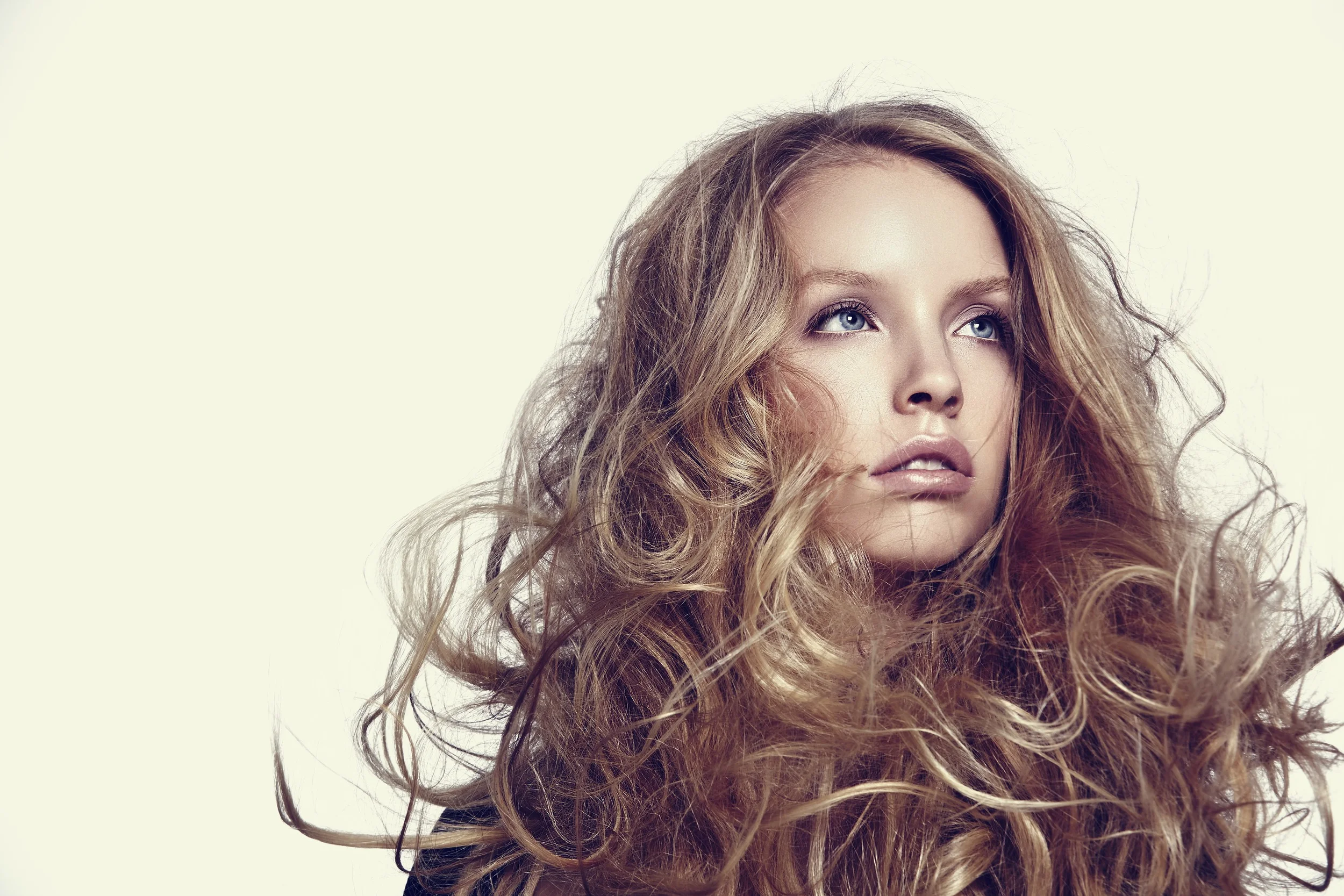 Catrice-Creative-10-28-1520104_retouch_v1-p1a899stm21l1j15id1nbn1n3q16u7.jpg