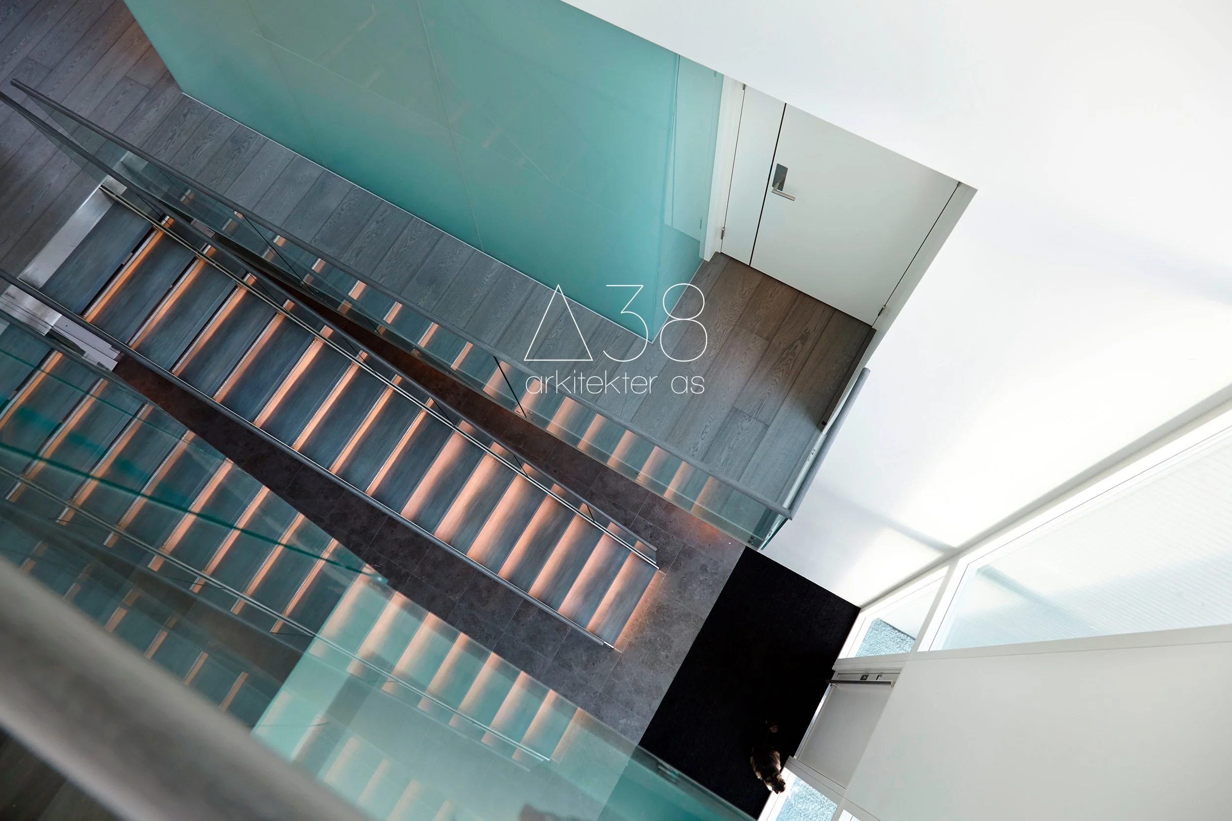 Sarbuvollveien 34 - forside.jpg