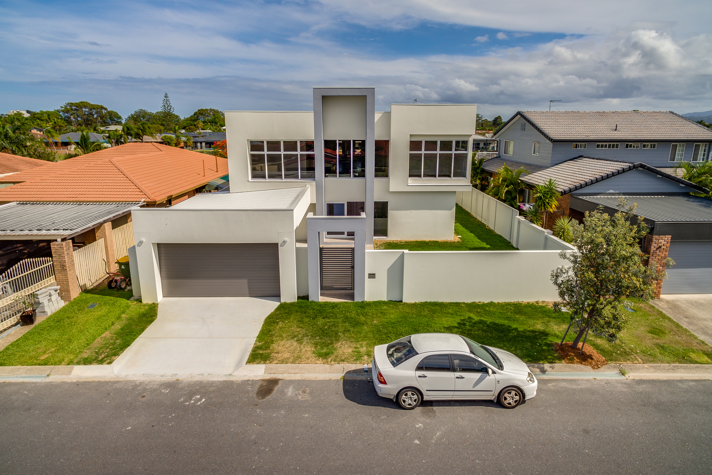 002_Open2view_ID393844-22_McIlwain_Drive.jpg