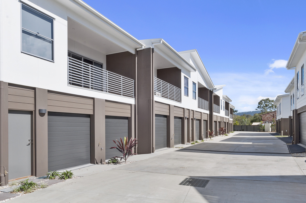 018_Open2view_ID410235-2_Carnavon_Court__Oxenford__Gold_Coast_.jpg