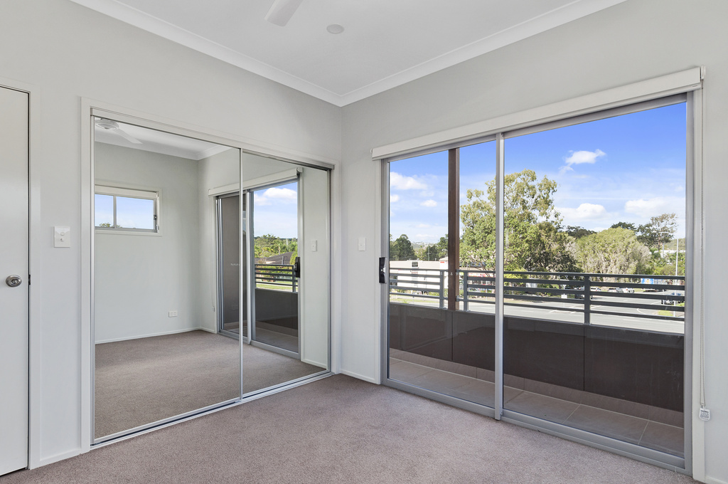 008_Open2view_ID410235-2_Carnavon_Court__Oxenford__Gold_Coast_.jpg