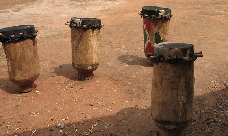 800px-Gitega_drums.jpg