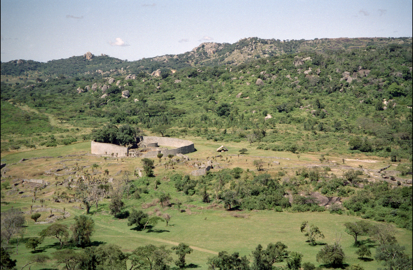 Great Zimbabwe photo by Jan Derk for EAAO.PNG