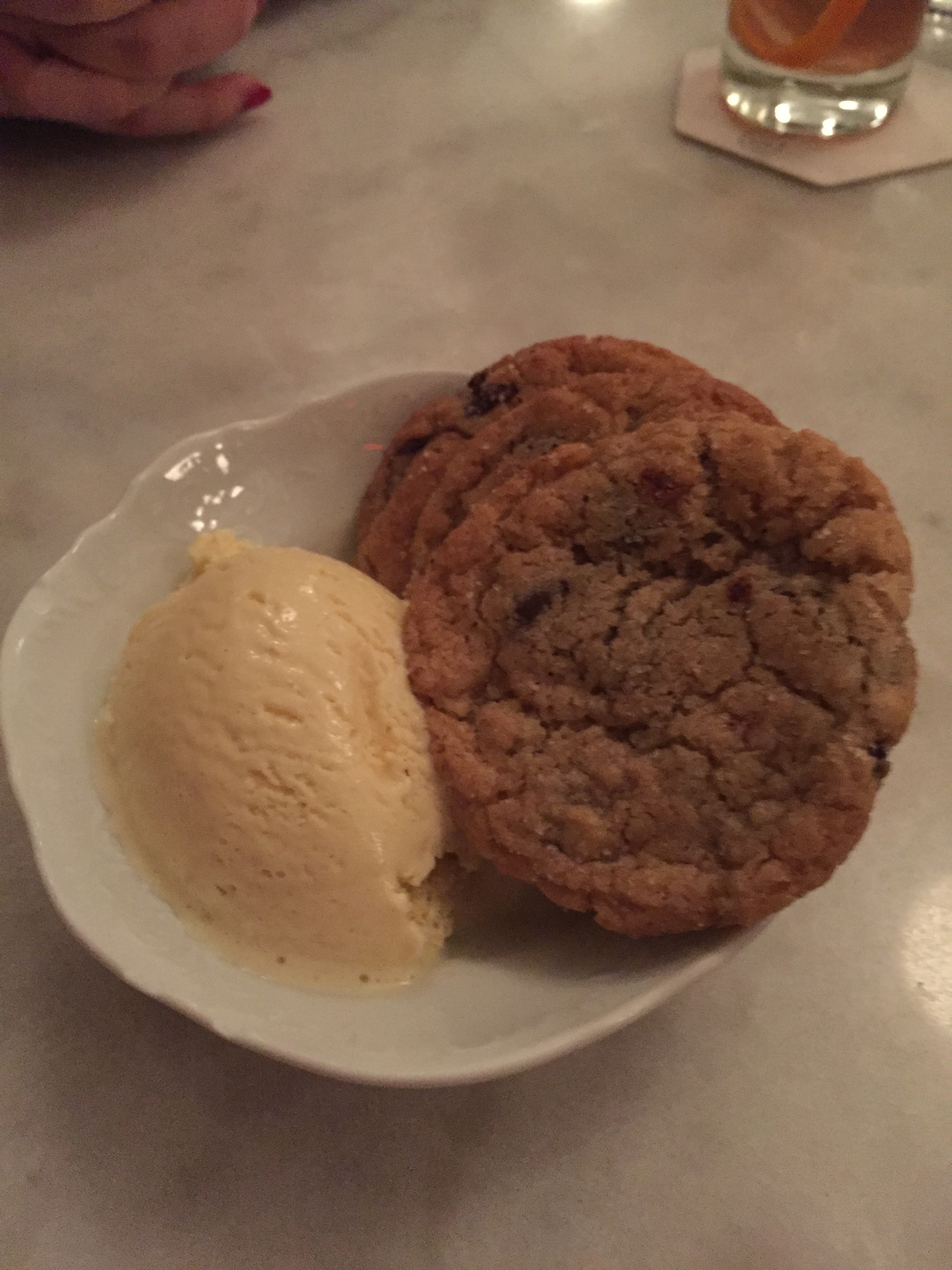 Salted chocolate chip cookies with cinnamon ice cream