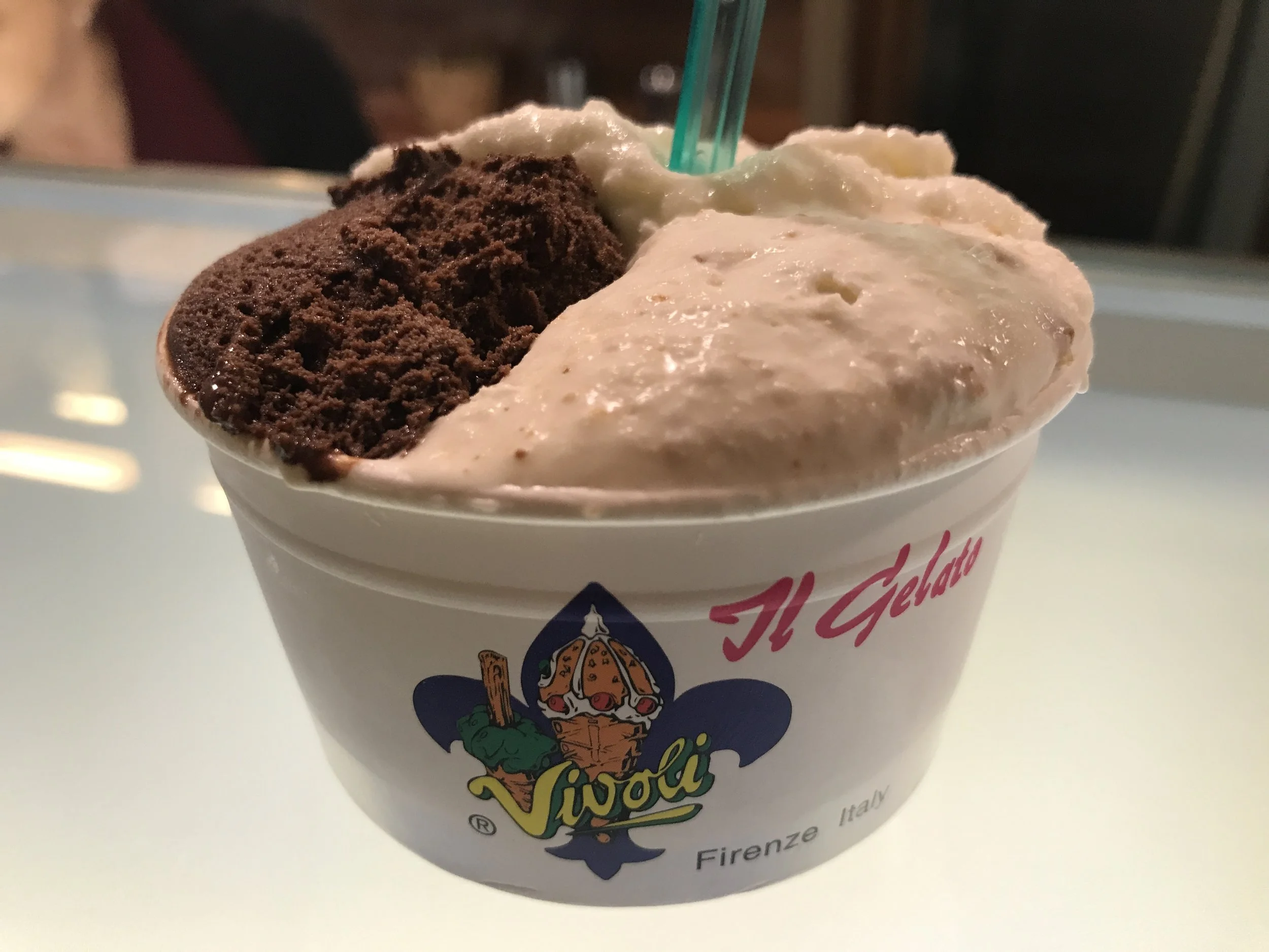 5:20 - Vivoli - Amaretto &amp; Fondente gelato