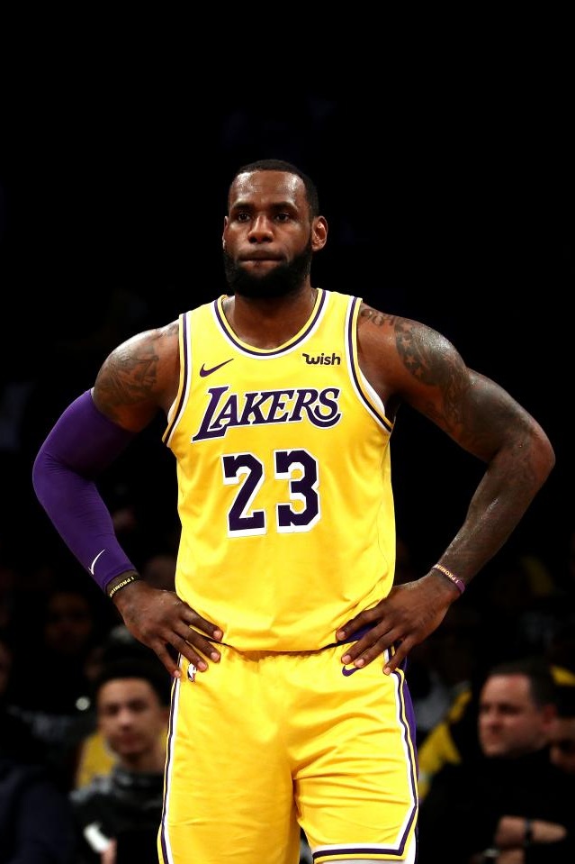 lebron-james-los-angeles-lakers.jpg