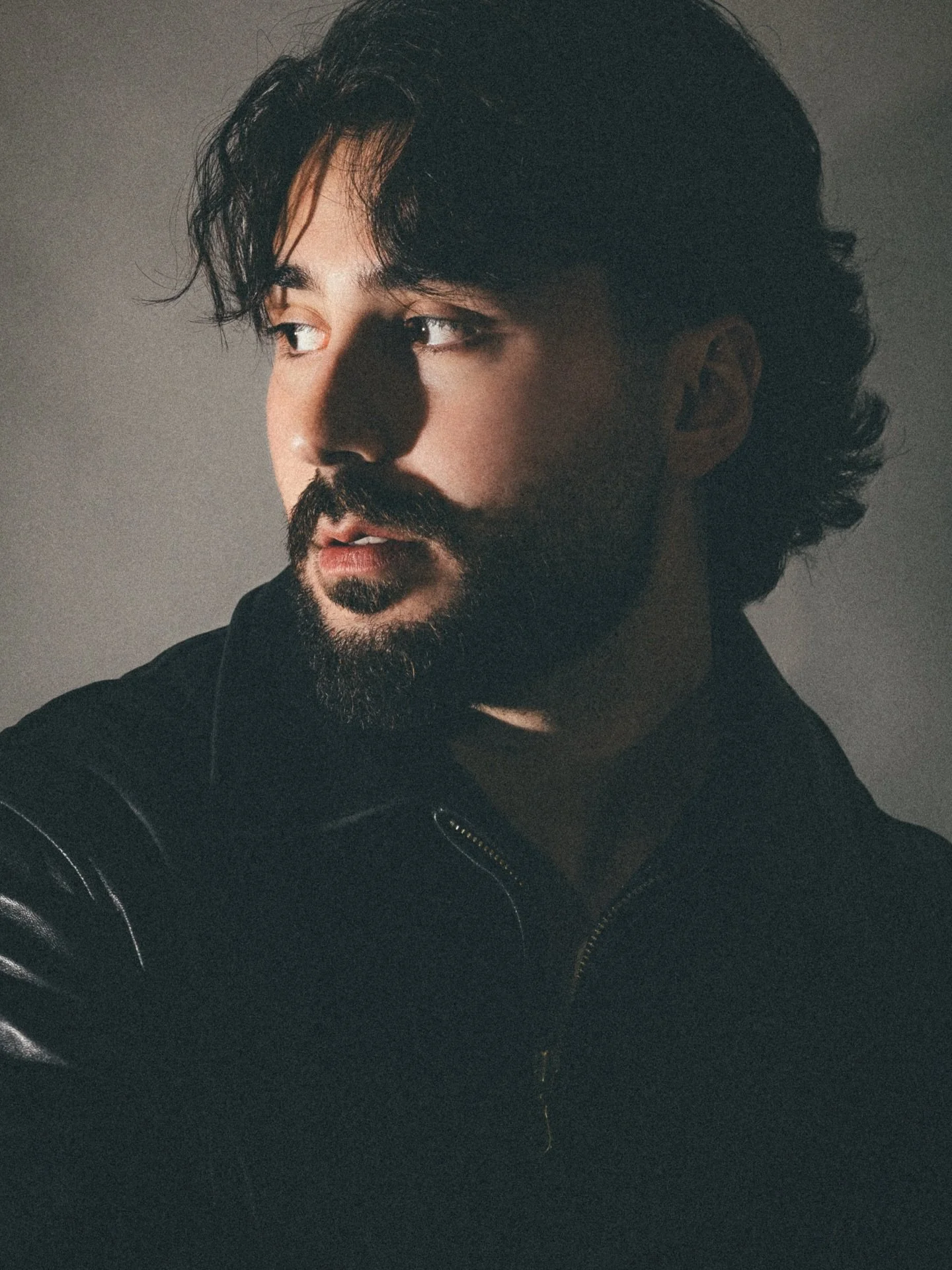 Studio Shoot with @josefhomsi4 📸💥 swipe 👉🏼