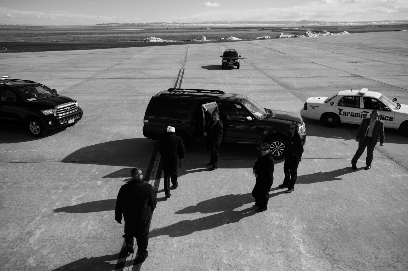  Democratic presidential candidate Bernie Sanders leaves his campaign charter plane and heads to his motorcade en route to a campaign rally at the University of Wyoming in Laramie, Wyoming on April 5. Sanders was the only Democratic candidate to trav