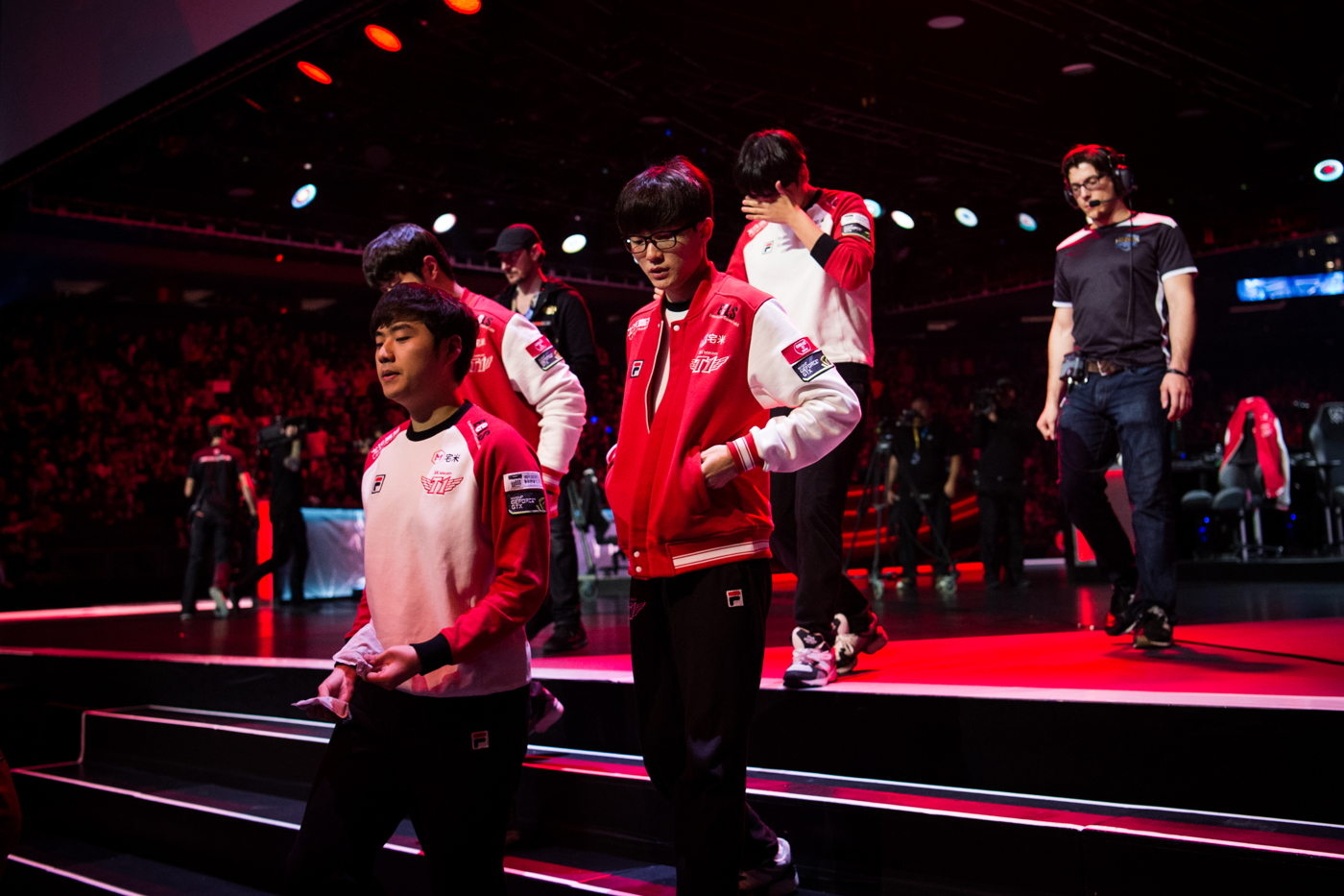  SK Telecom T1 players leave the stage after losing a game to ROX Tigers, putting the series at 1-1. 