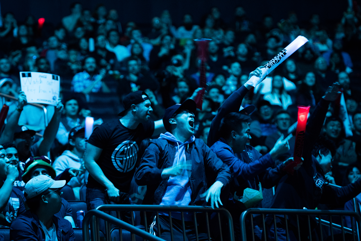  Fans of H2k-Gaming cheer for the team after they take a surprise first kill off of their opponents Samsung Galaxy in the first game of their best of five match. 