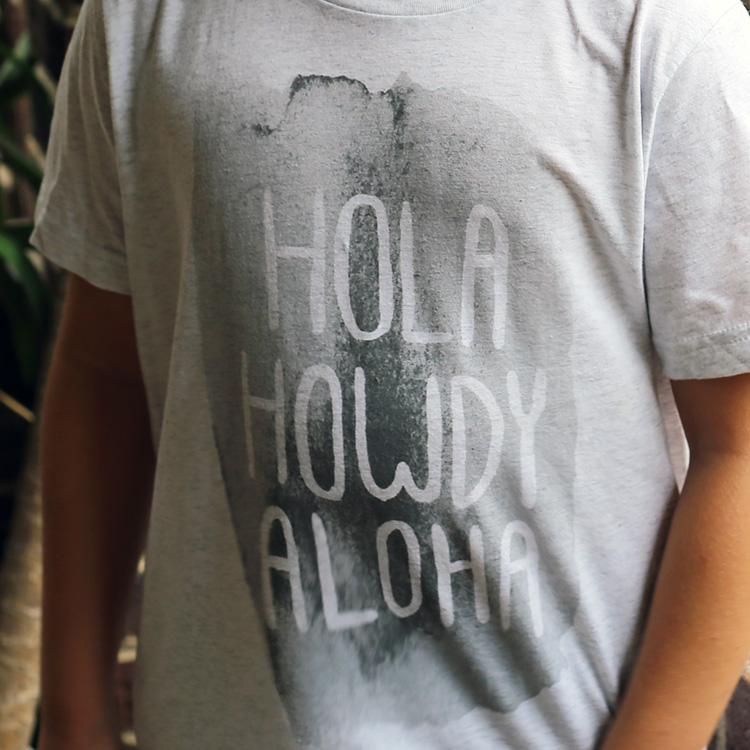 hola-howdy-hello-detail-tee-kids.jpg