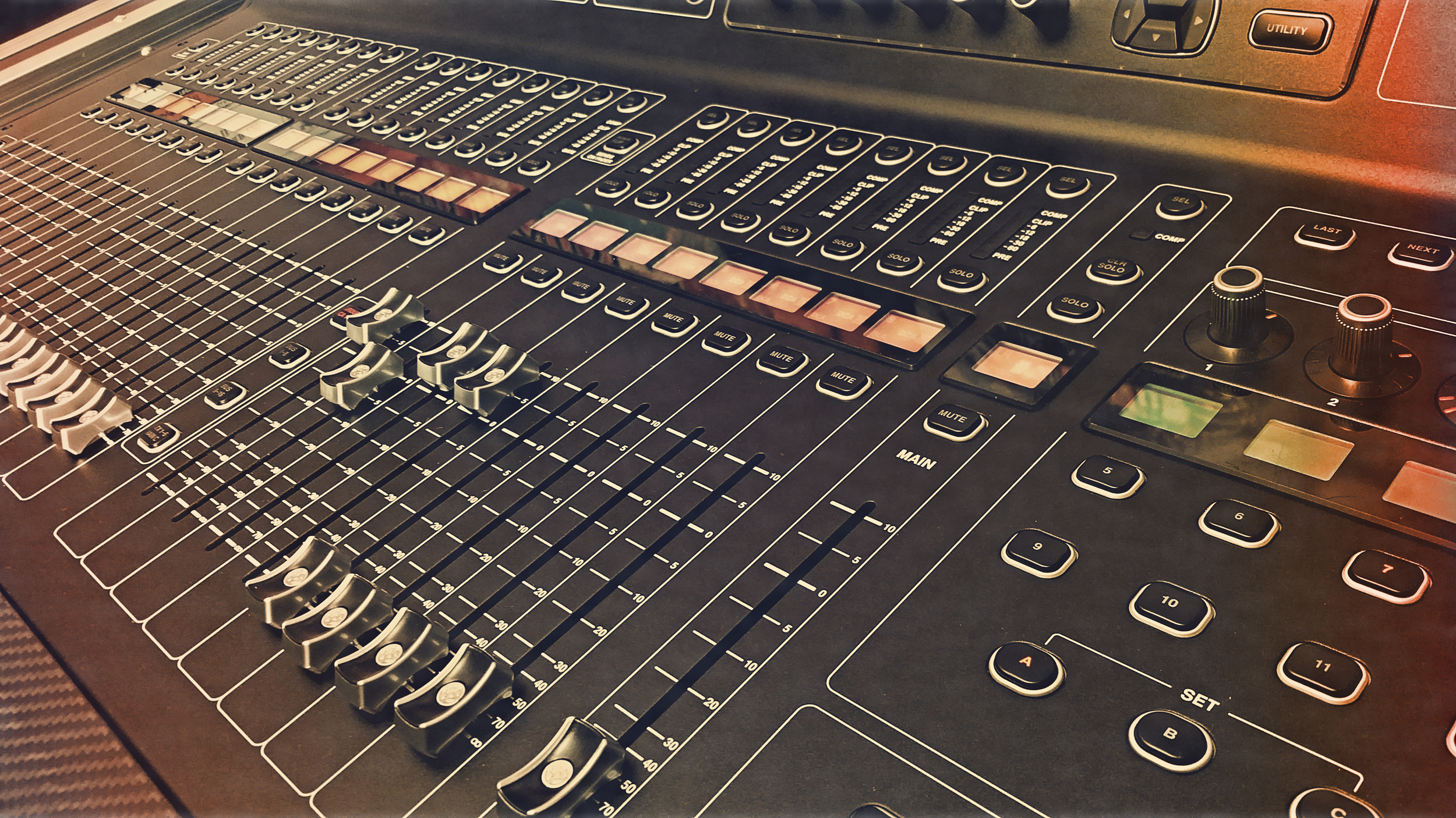 m32 faders good quality.jpg
