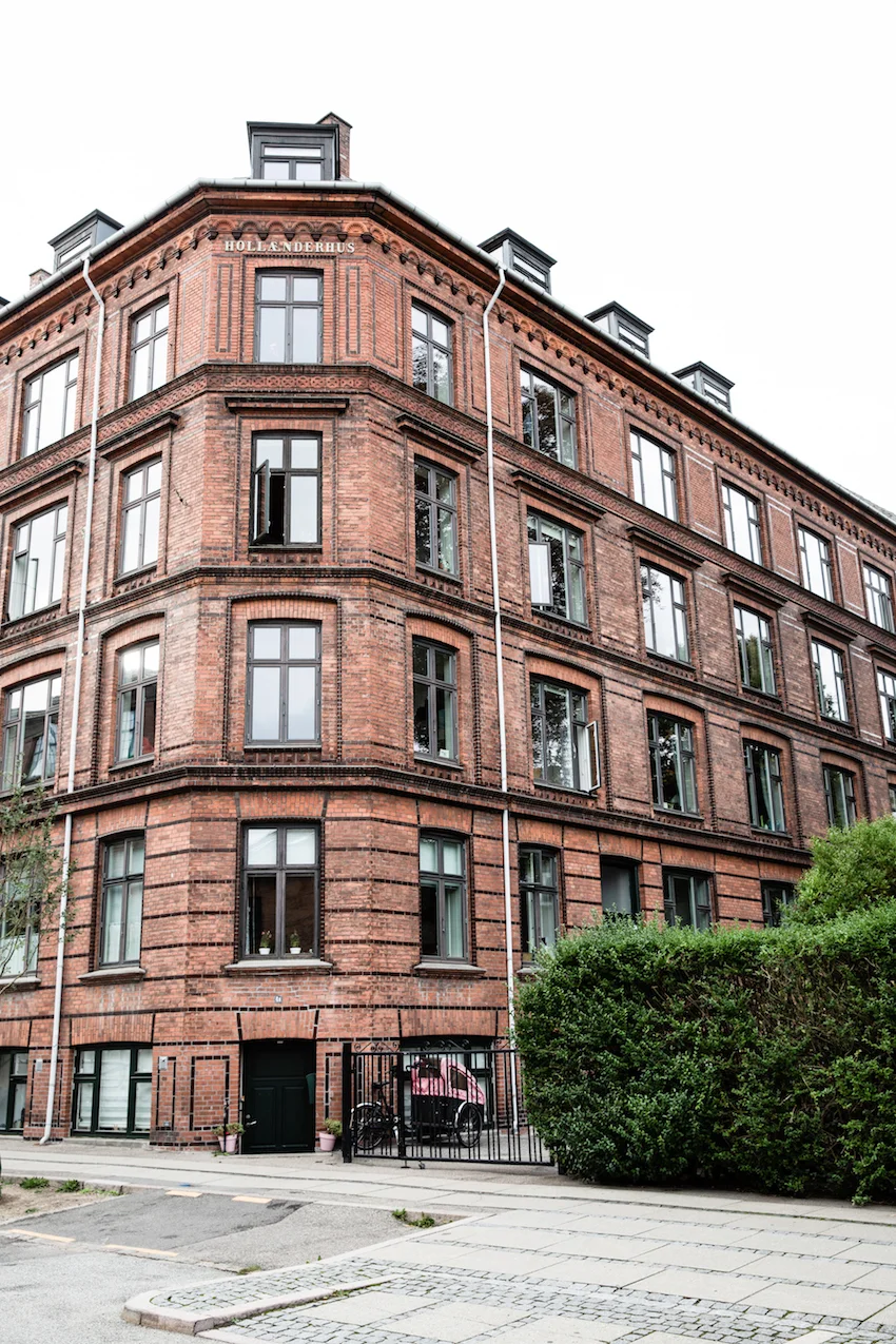 HOLLÆNDERVEJ 24