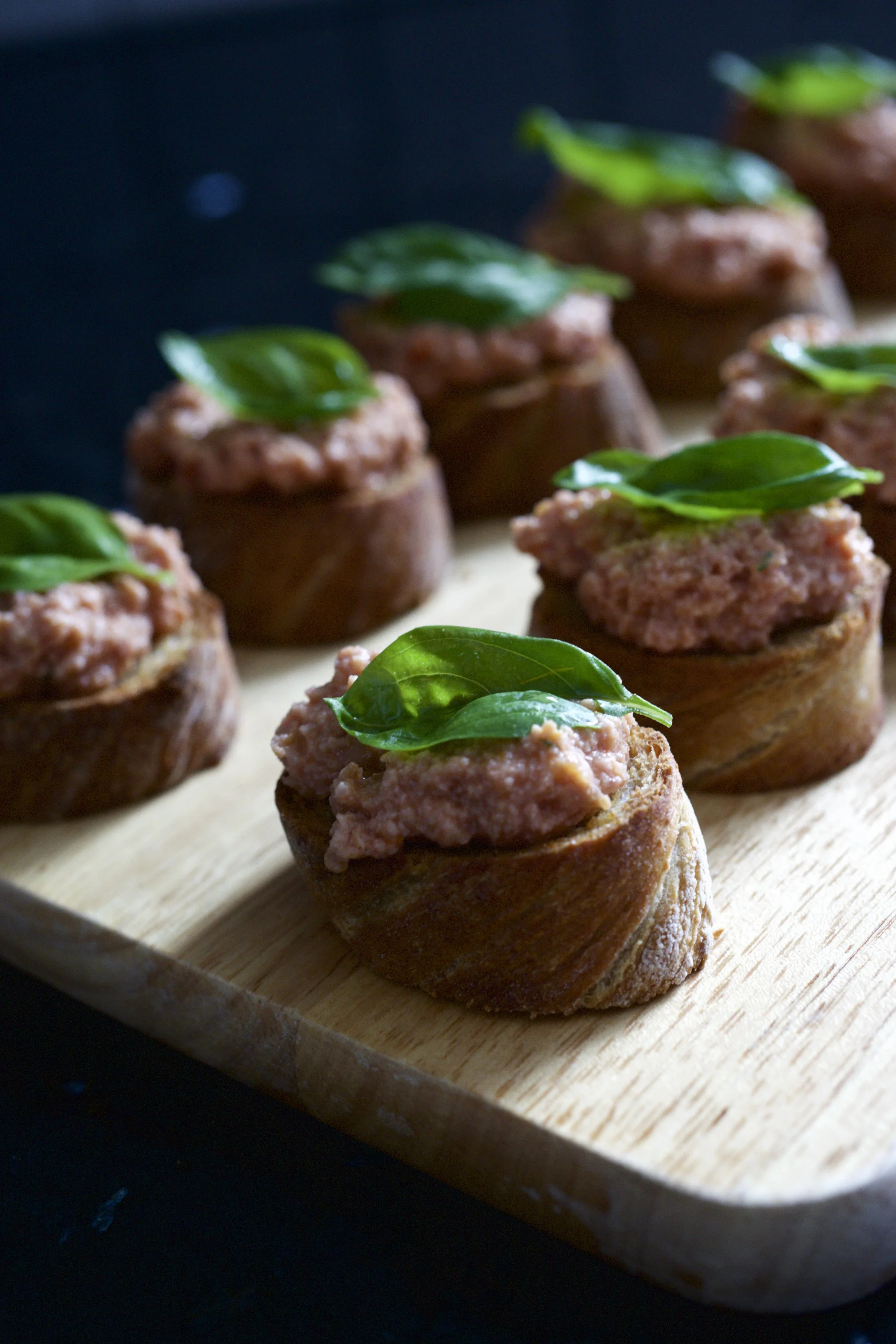 Cervelat Crostini