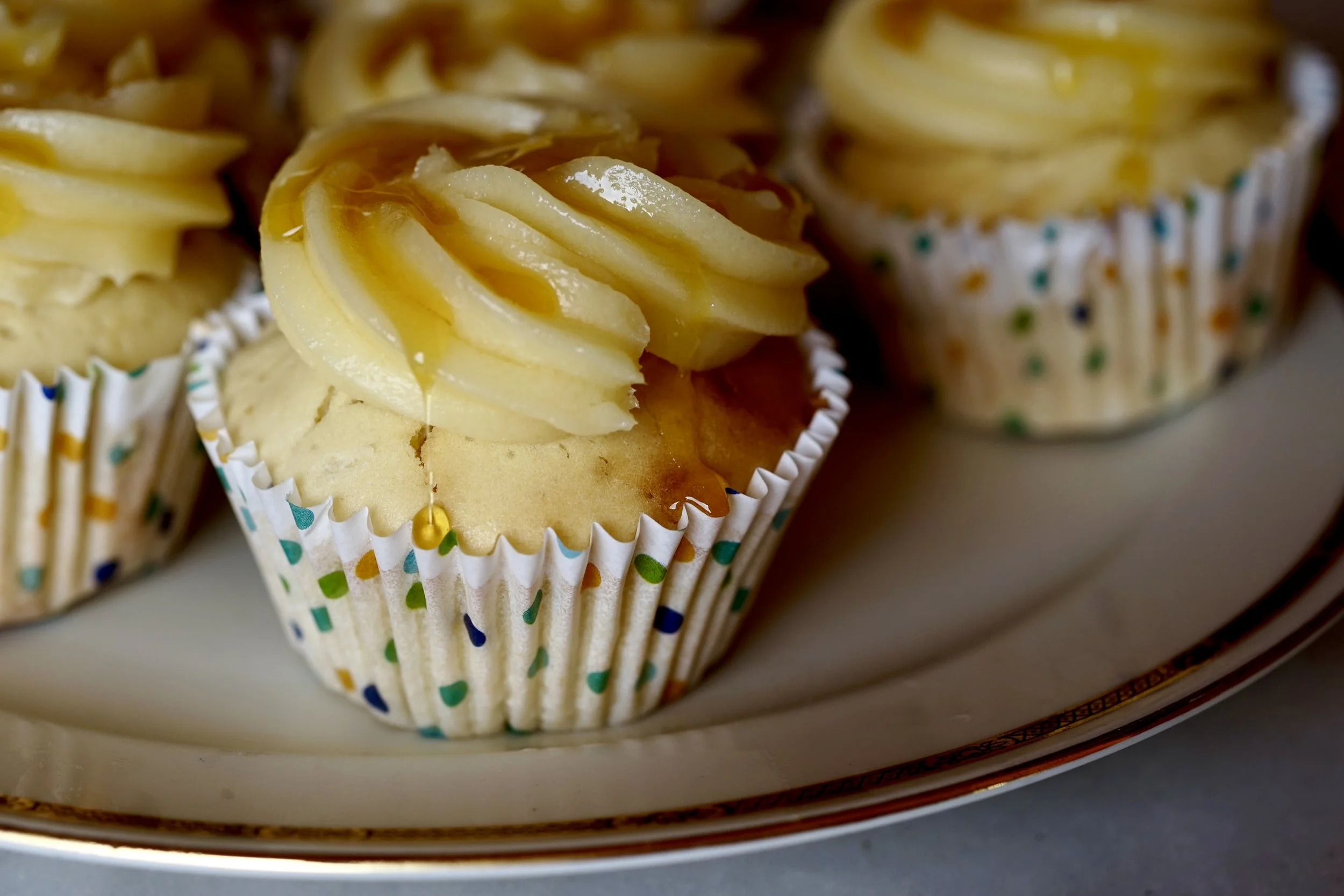 Swiss Honey Cupcakes