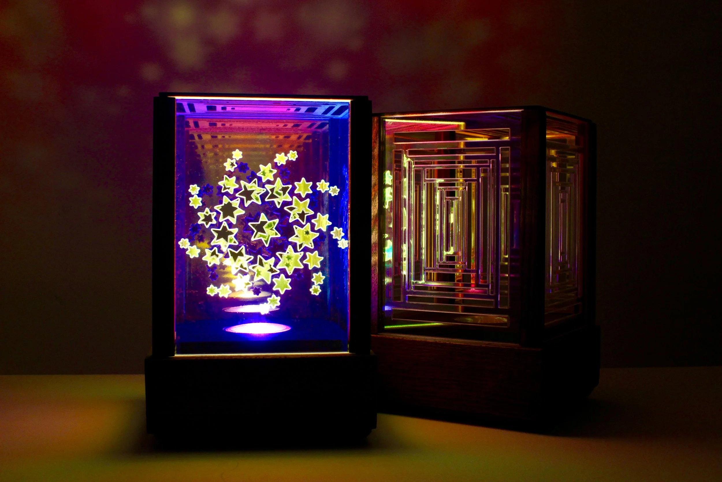 Star Gazer Iridescent Lamp