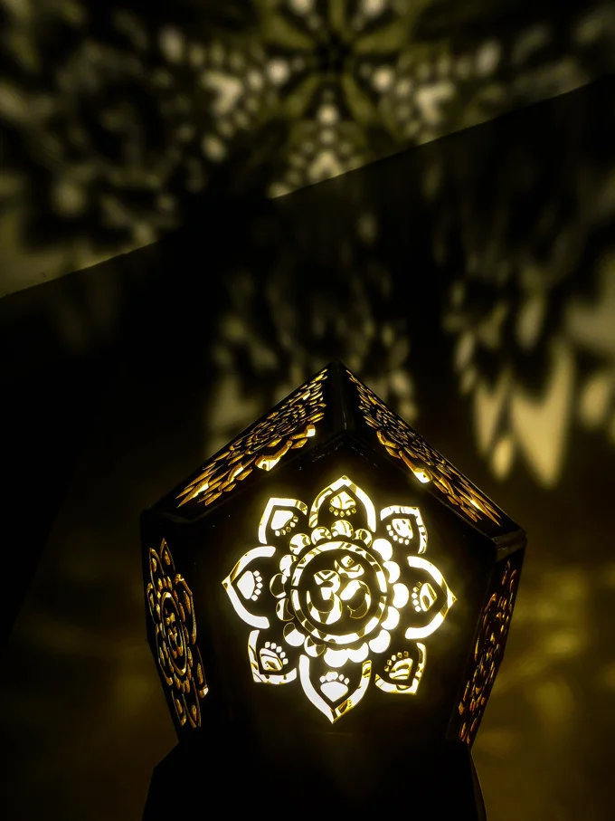 aum-natural-prism-680-x-5-.jpg