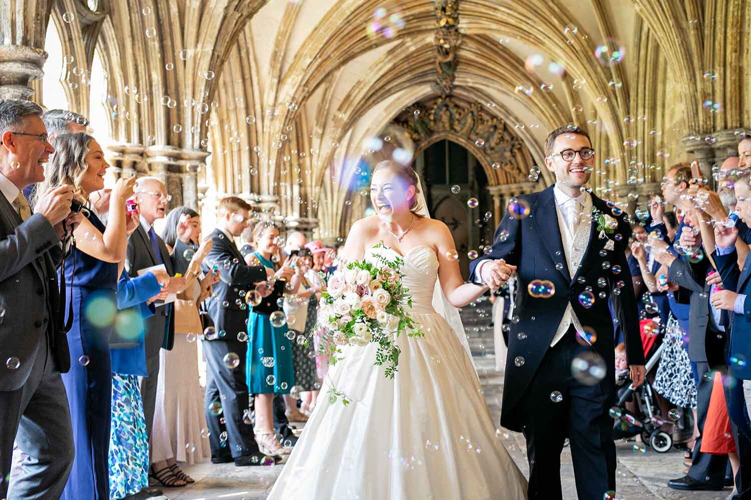 bride-groom-bubbles-norwich-cathedral.jpg
