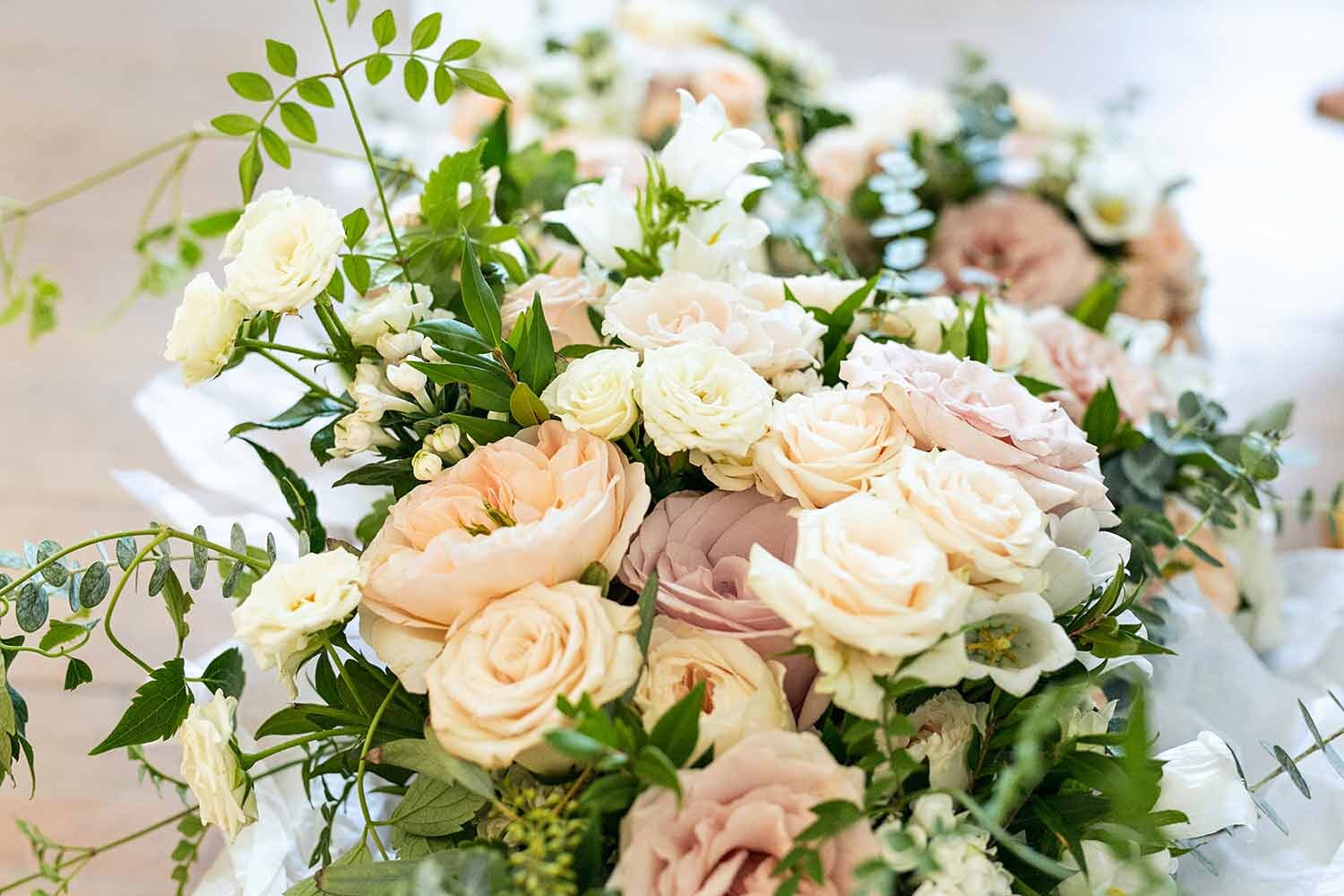 uk-wedding-photography-bridal-flowers.jpg