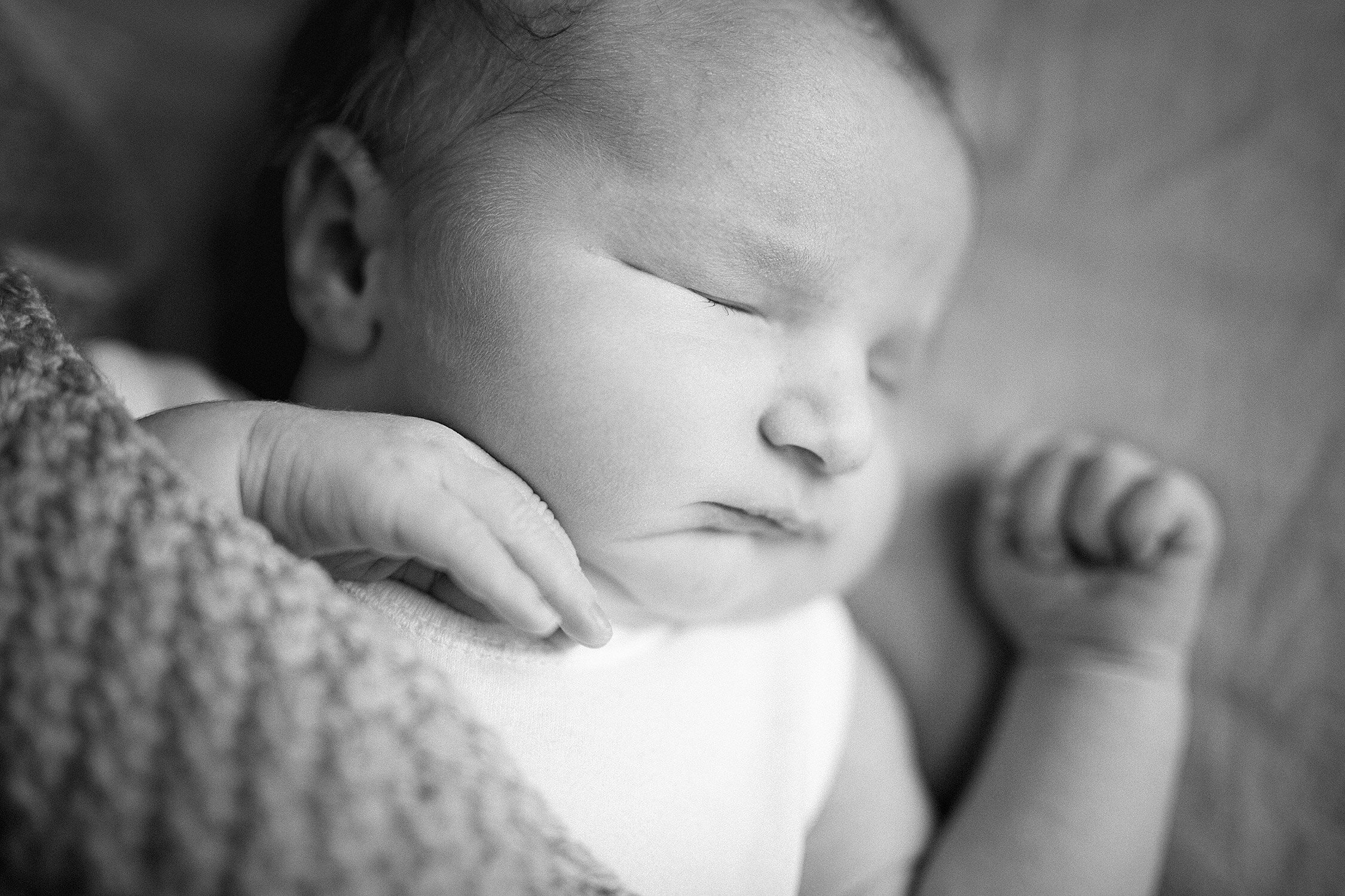 black-and-white-location-newborn-photographer.jpg