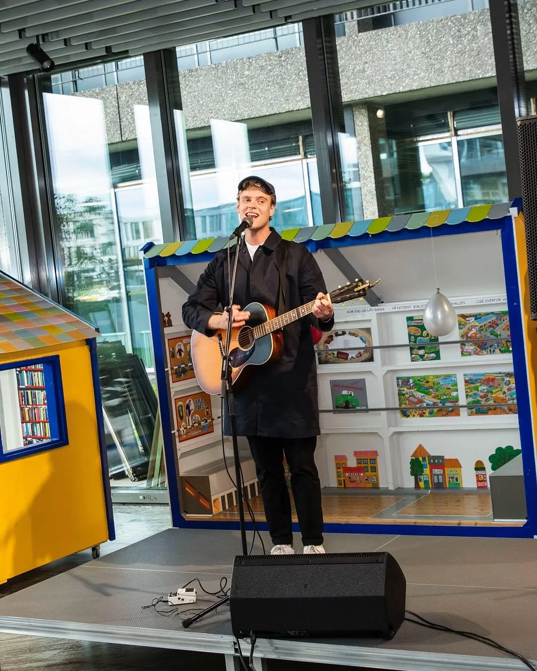 I forgårs var det 5 år siden SMILET - det kreative værksted på Rigshospitalet, åbnede af verdens (3).jpg