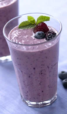 Triple_Berry_Smoothie_2_resizeART_HEAD.jpg