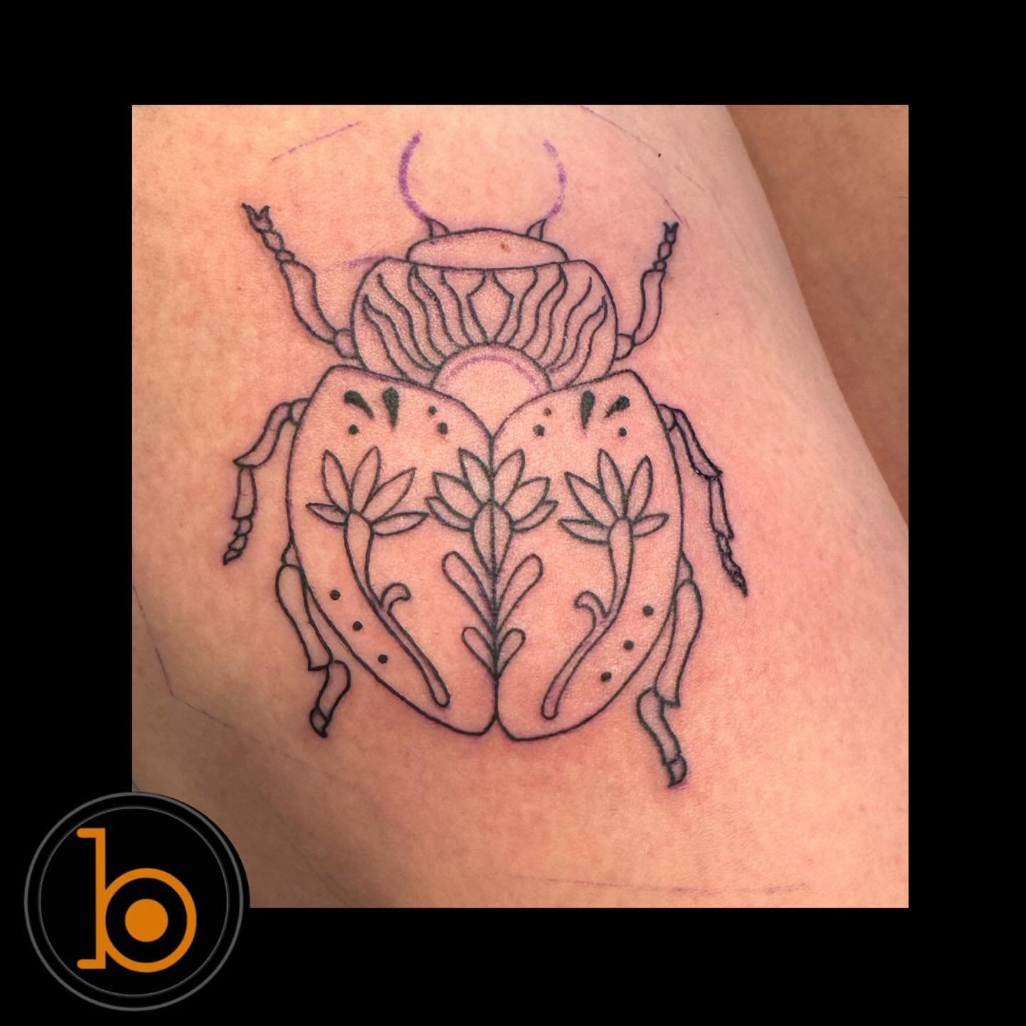 ➡️Swipe➡️ to see this beetle come to life with some shading! Done by resident artist @vct.tattoos 🪲🌸
➖➖➖➖➖➖➖➖➖➖➖➖➖➖➖➖➖
Blueprint Gallery
138 Russell St
 Hadley MA 01035
📱(413)-387-0221 
WALK-INS WELCOME 
🕸️ www.blueprintgallery.com 🕸️
⬇️⬇️⬇️⬇️⬇️
