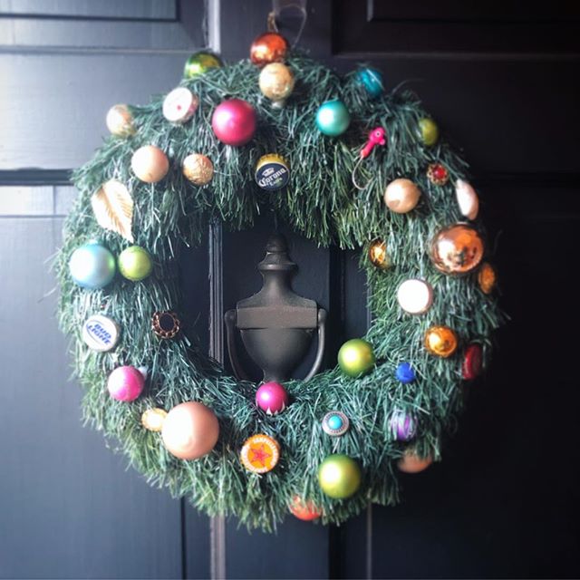 Got a little crazy crafty last night with my door ornamentation! I&rsquo;m calling it FESTIVE TACKY 😂 ...🎄🌴🎉 .
.
.
.
#pinkbicyclecreative #richmond #creative #thenativecreative #mycreativebiz #tnchustler #colorpop #photooftheday #spotlightonart #