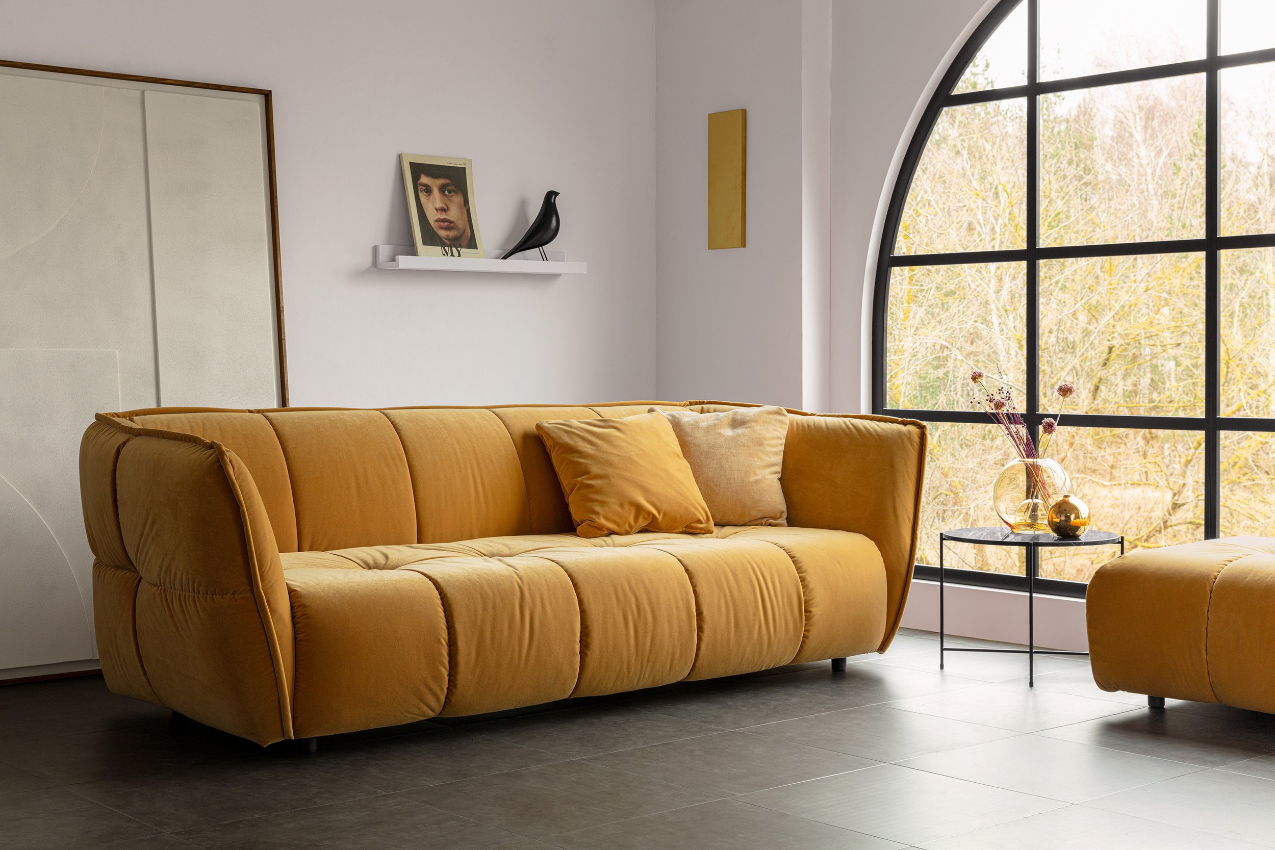 CLYDE_interior_3seater_classic_velvet_21_caramel_1.jpg