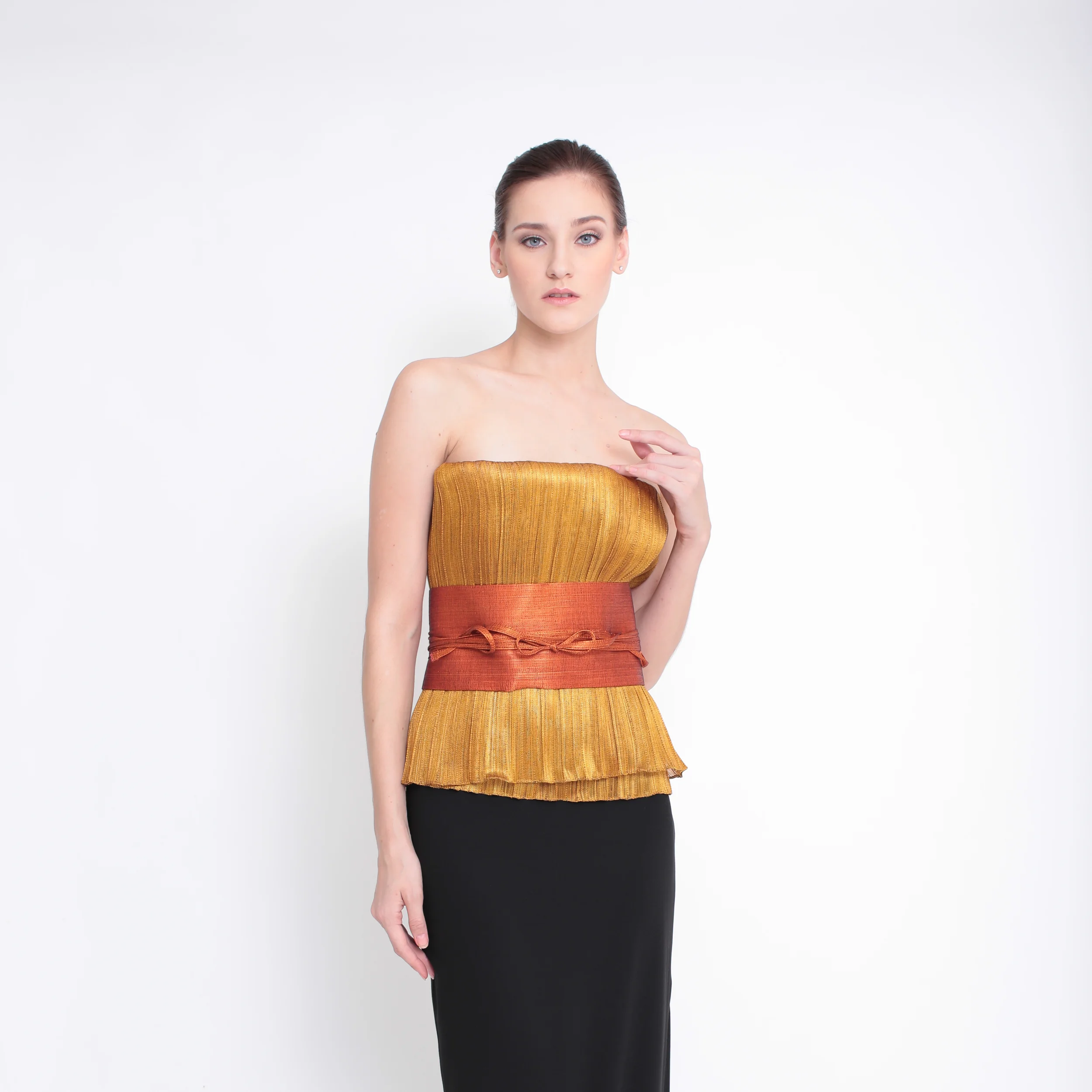 mira lukot-12.jpg