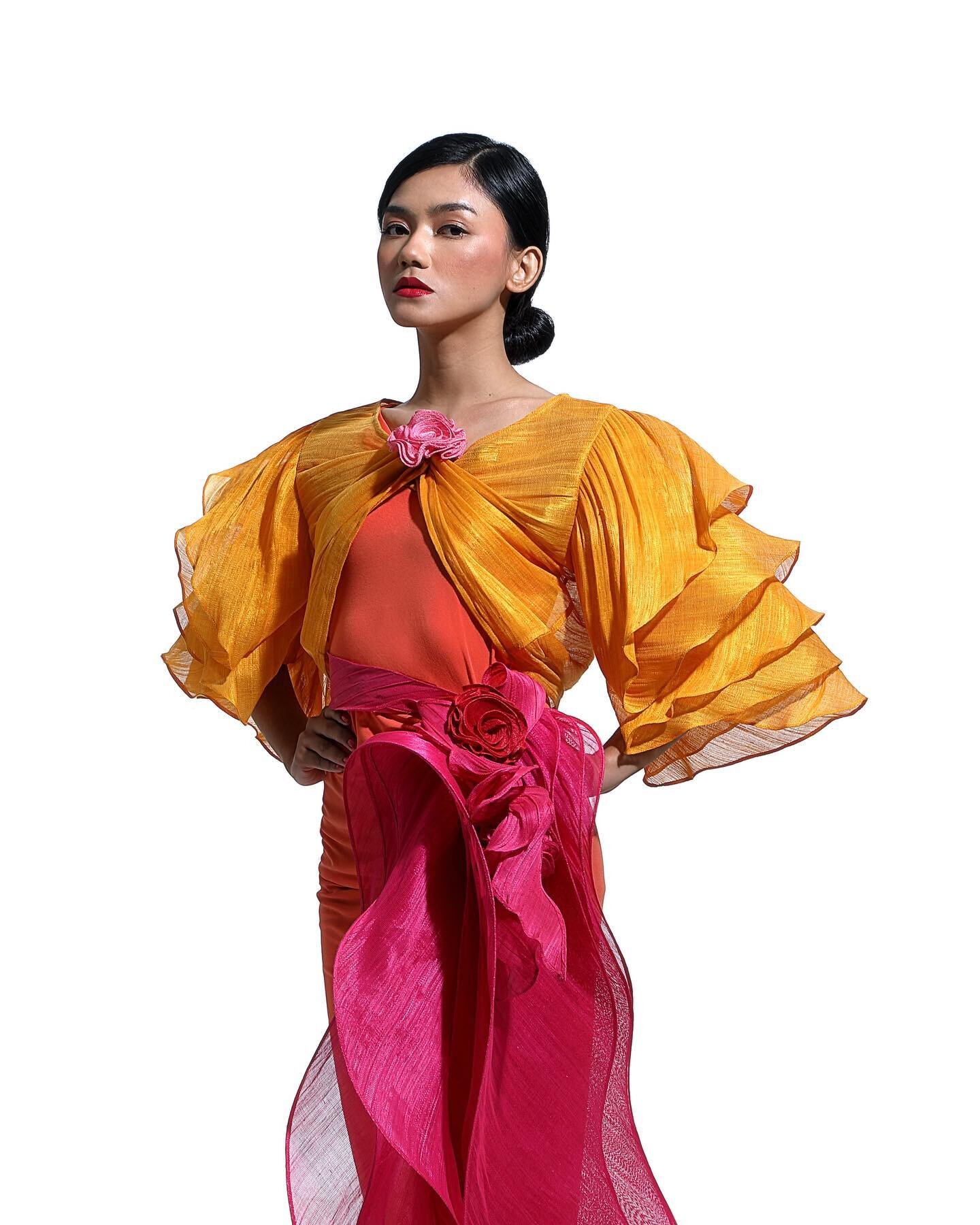 This glorious yellow number is definitely going to shine bright at the Fashion Forte Fashion Show! 

Join us for an evening of fun, friends, drinks and FASHION!

Date: March 21, 2024-7:00 PM
Where: Crowne Plaza Manila Galleria
&mdash;
Photography: @a