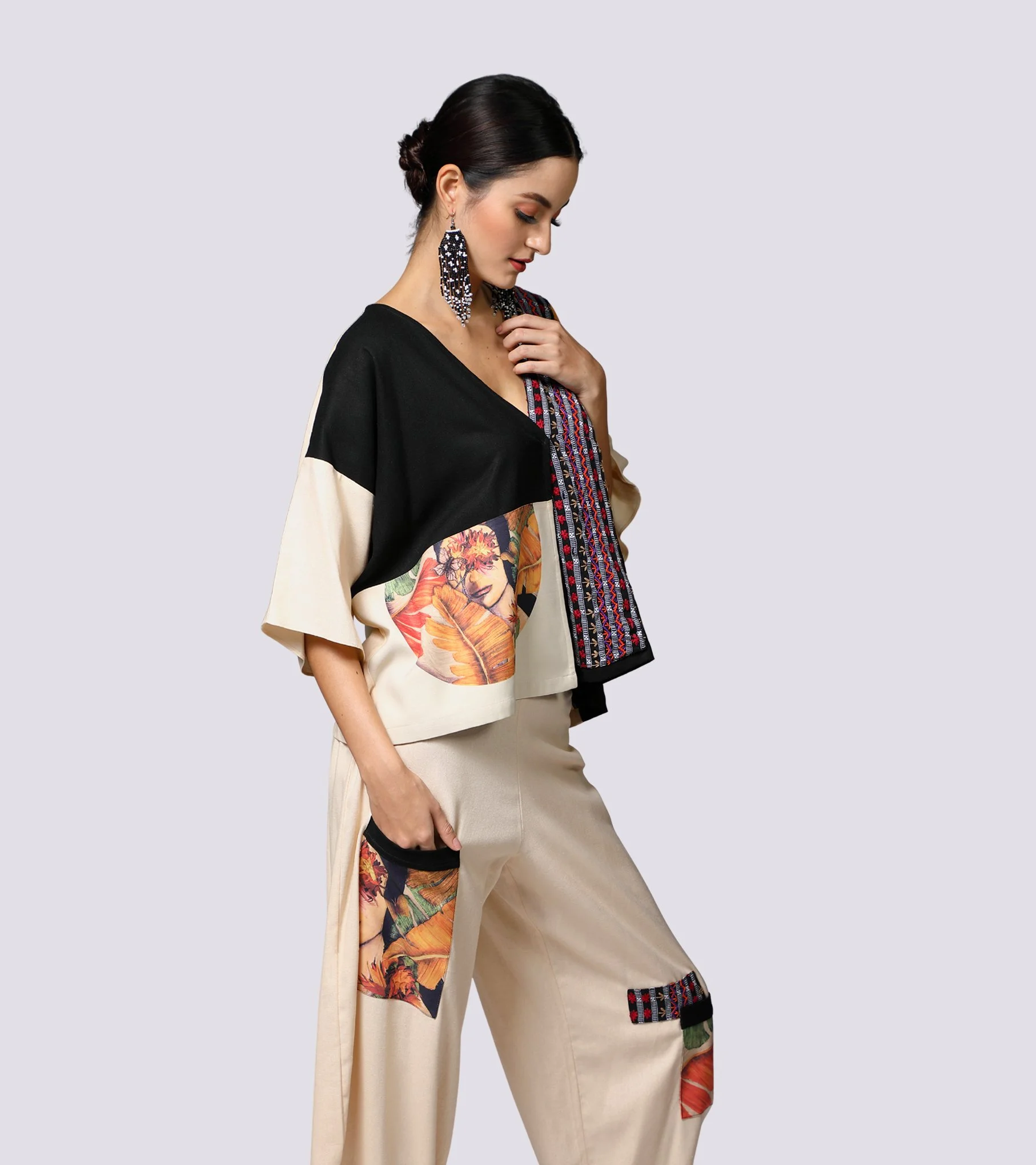 V-Neck_Blouse-DITTA_Painting-4.jpg