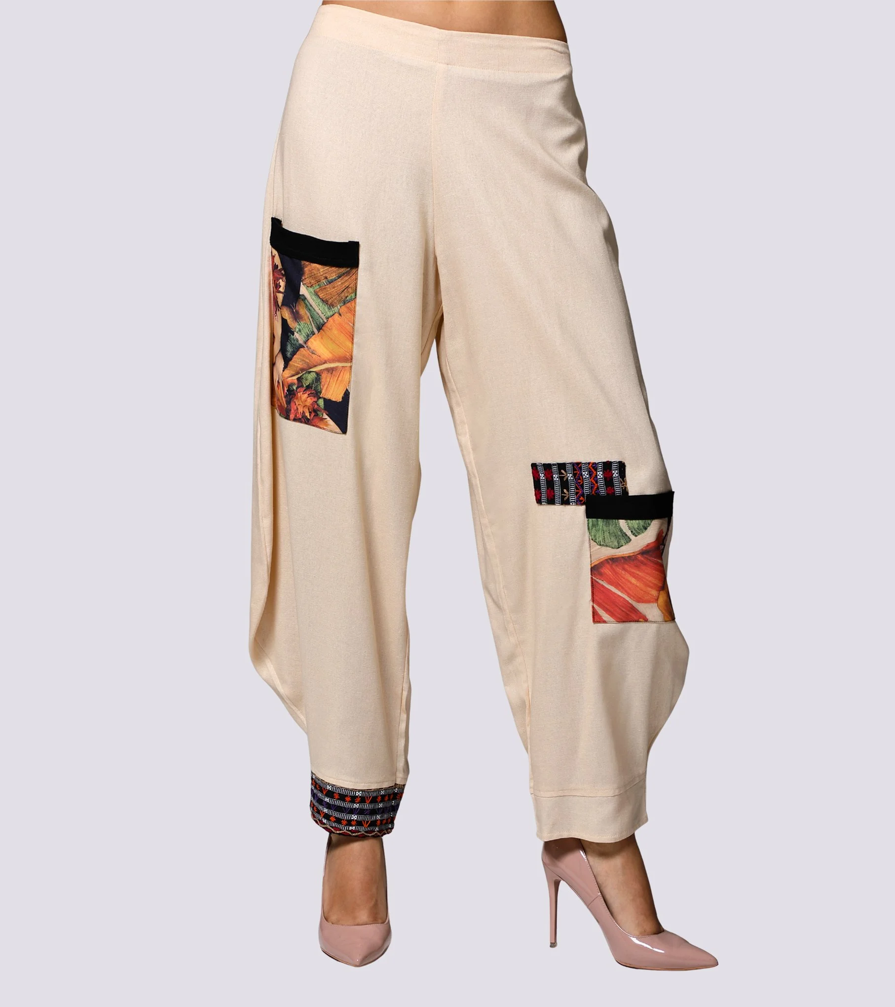 Joggers_DITTA-Painting_Mangyan-2.jpg