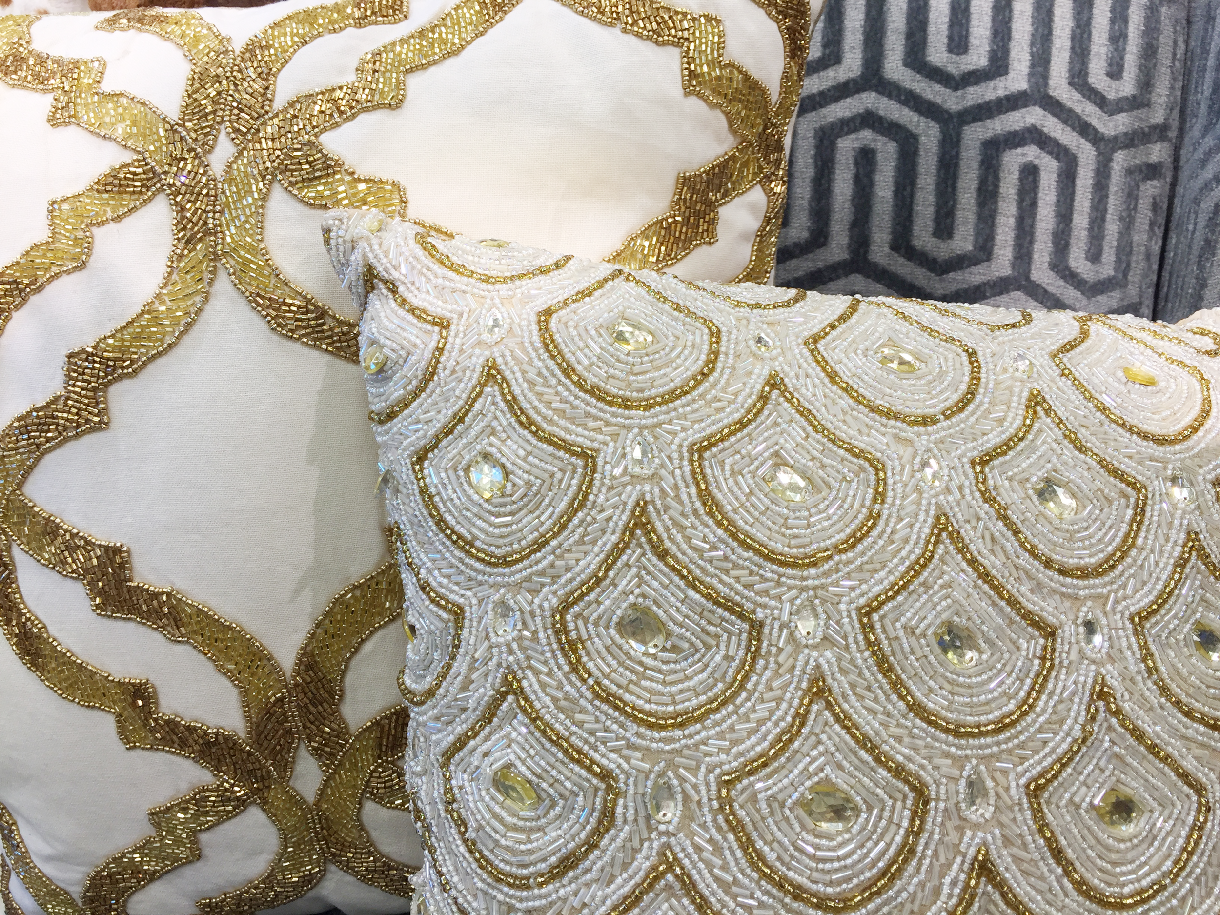 decorative_pillows1.png