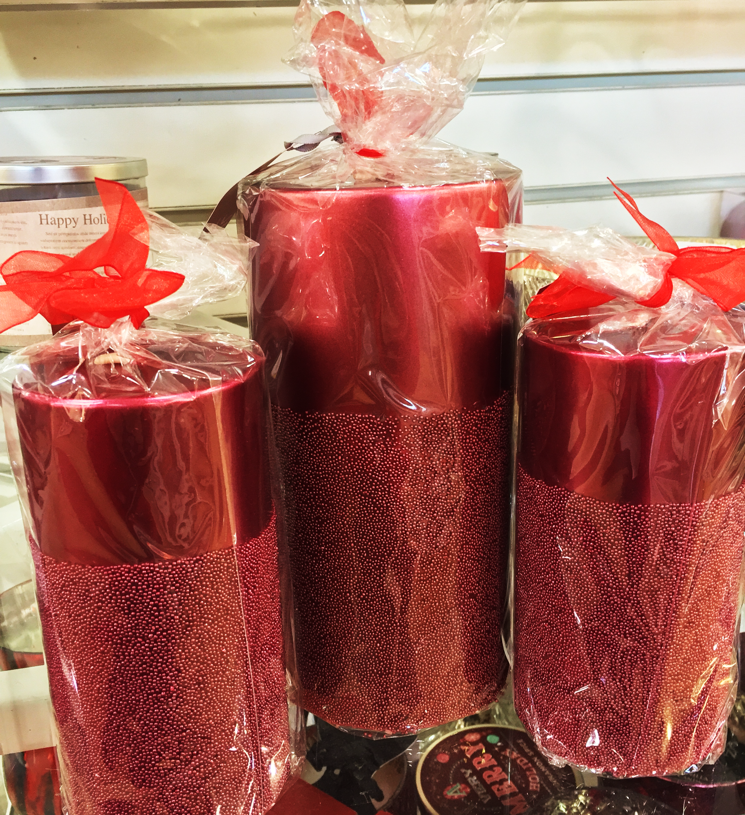 red_beaded_candles.png