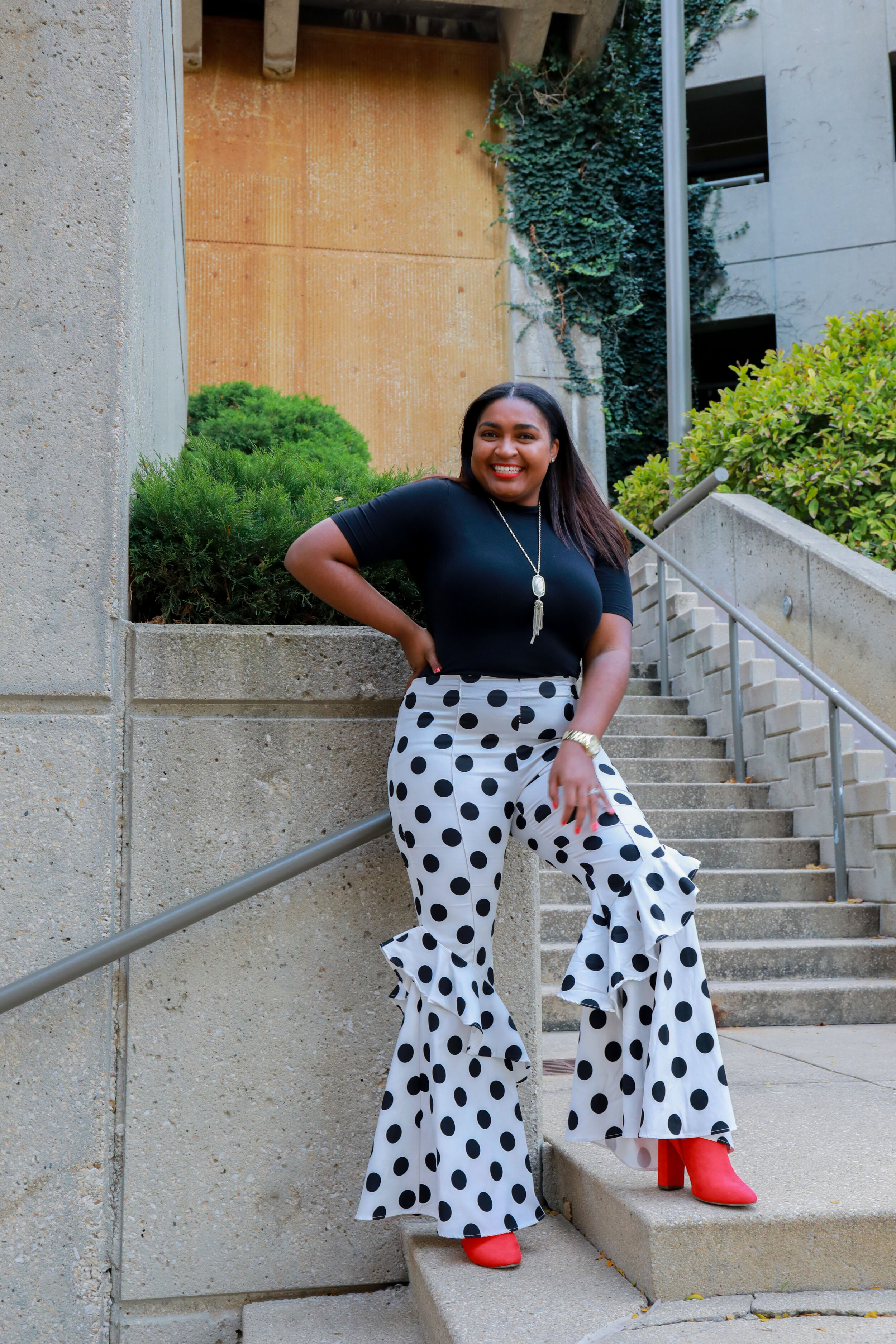 Outfit: Polka Dot Pants – Picking the Day