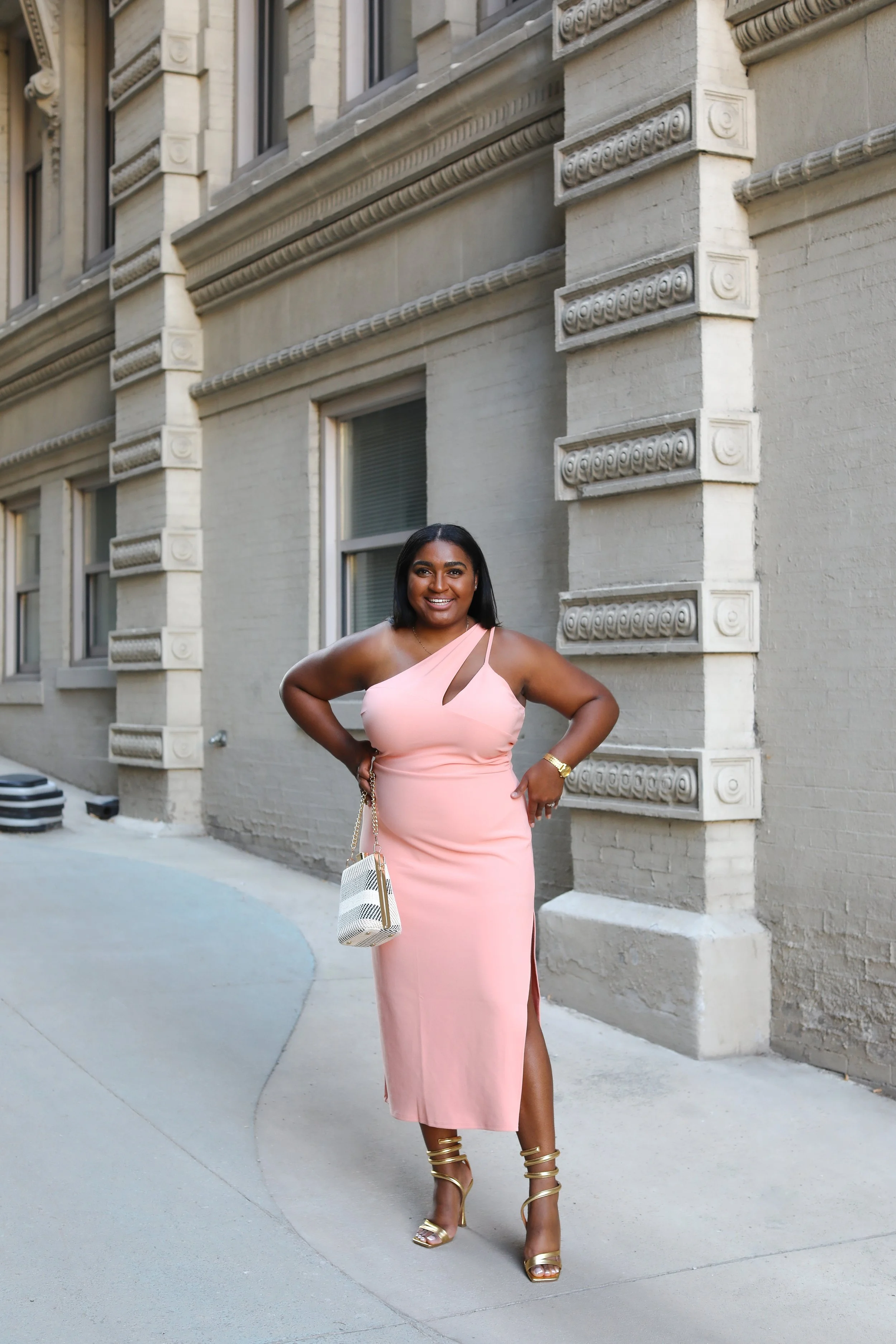 light pink dress with gold shoes What Color High Heels Go With a Pink Dress