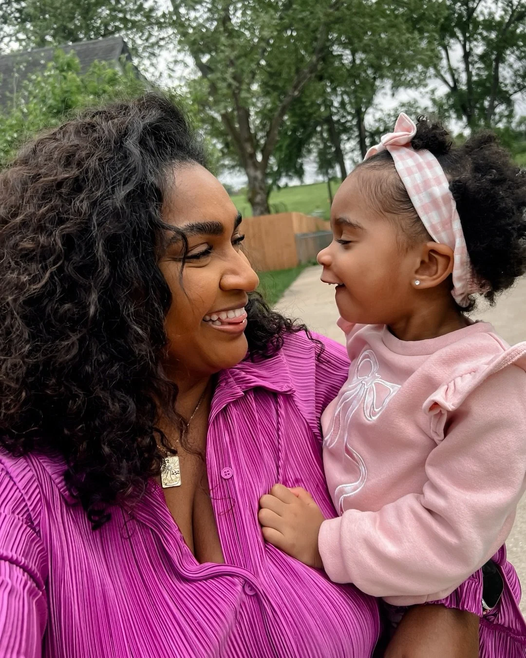 As #MothersDay approaches, I&rsquo;m thinking about the version of me who wasn&rsquo;t sure she&rsquo;d ever get here&hellip;
⠀⠀⠀⠀⠀⠀⠀⠀⠀
Every smile you see is by the grace of God.
⠀⠀⠀⠀⠀⠀⠀⠀⠀
If you&rsquo;re a hopeful mama, a rainbow mama, or a mama wh