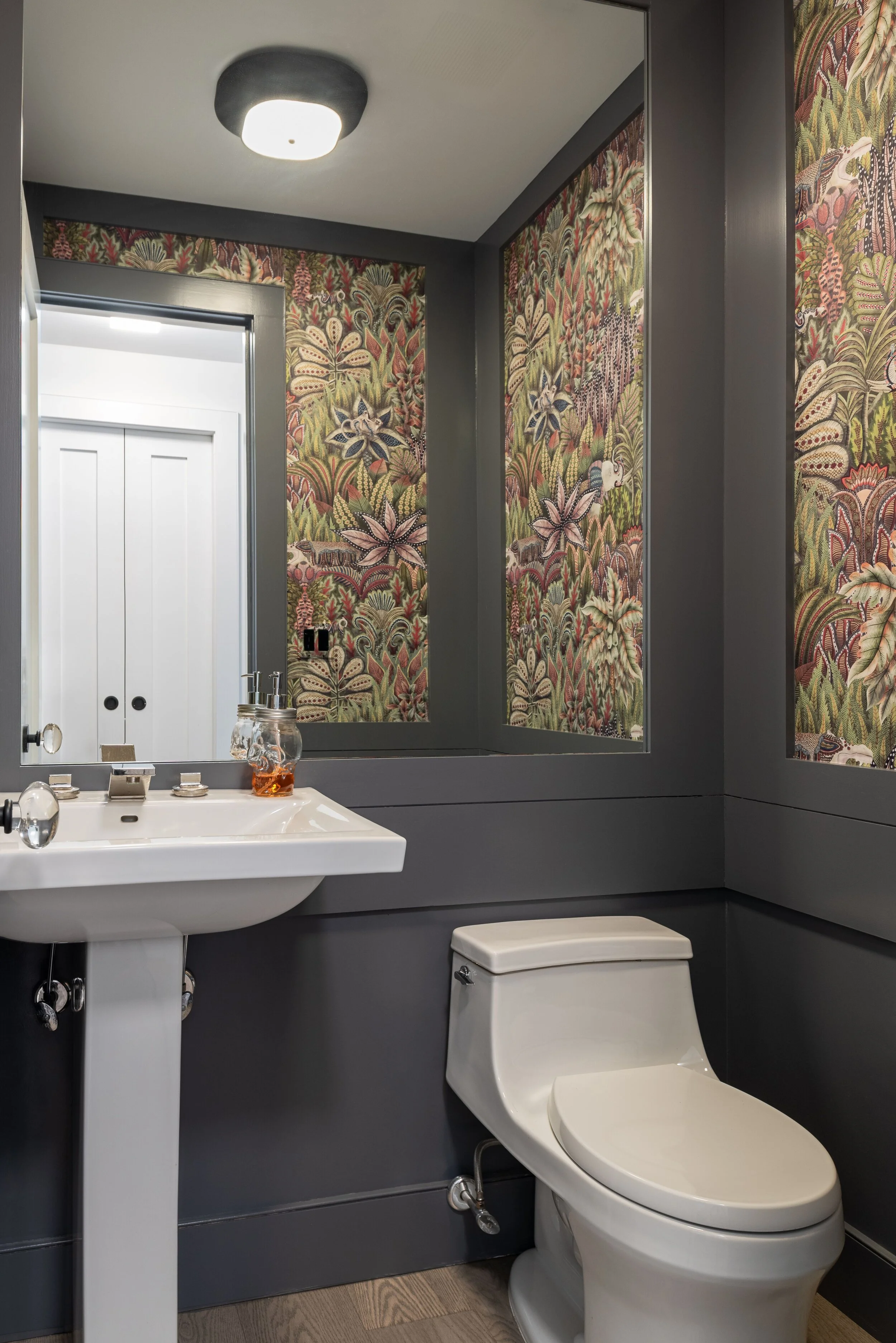 powder room reni.jpeg