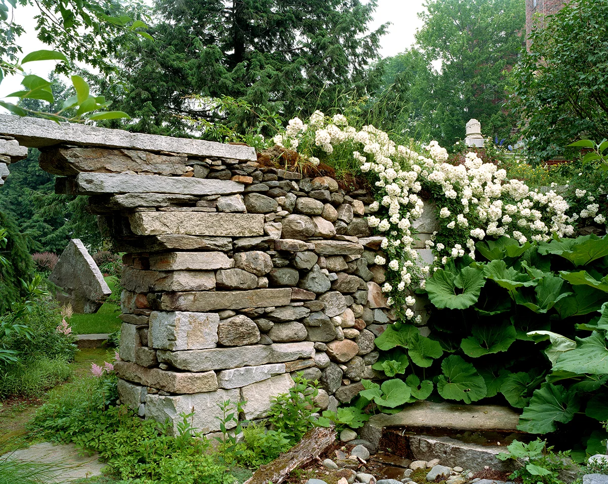 036_2002M28.6.jpg