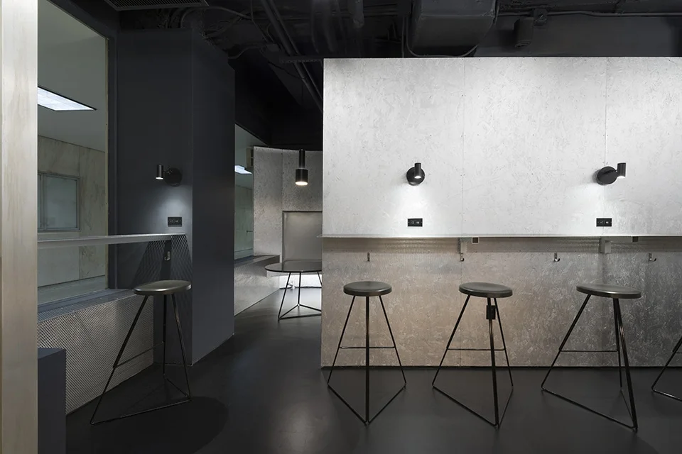 Vahrenwald photographs Voyager Espresso