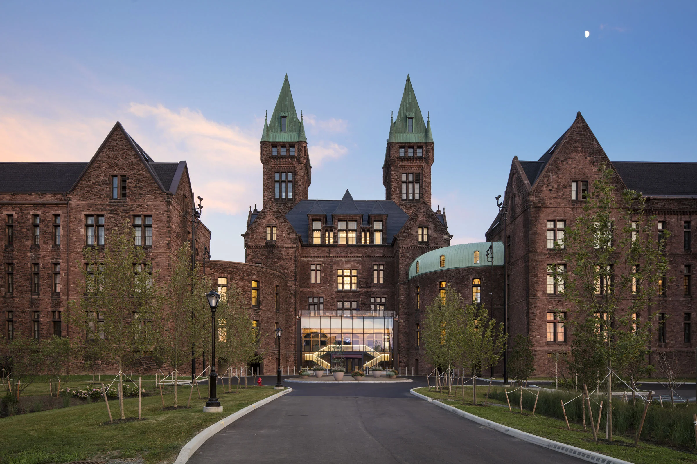 Hotel Henry, Richardson Olmsted Complex, Buffalo NY, Deborah Berke Partners. © Christopher Payne/Esto