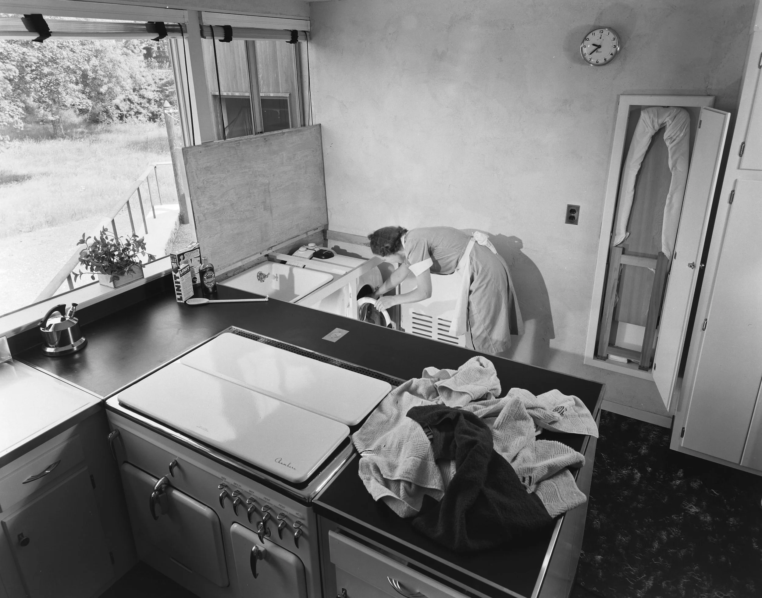 George Wallace House, Location: Fitchburg MA, Architect: Carl Koch