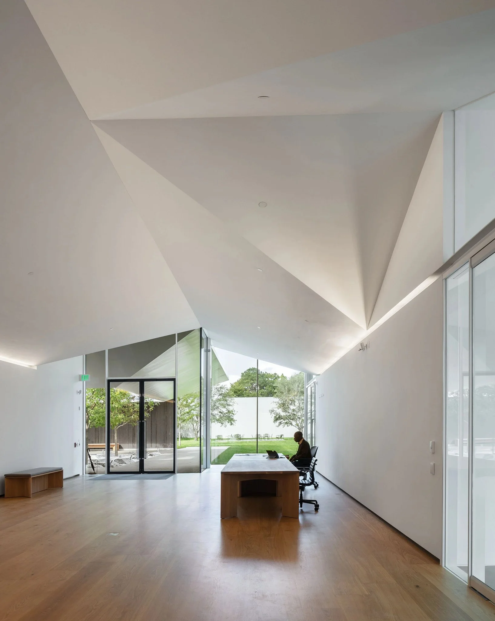 RB-MENIL-08.jpg