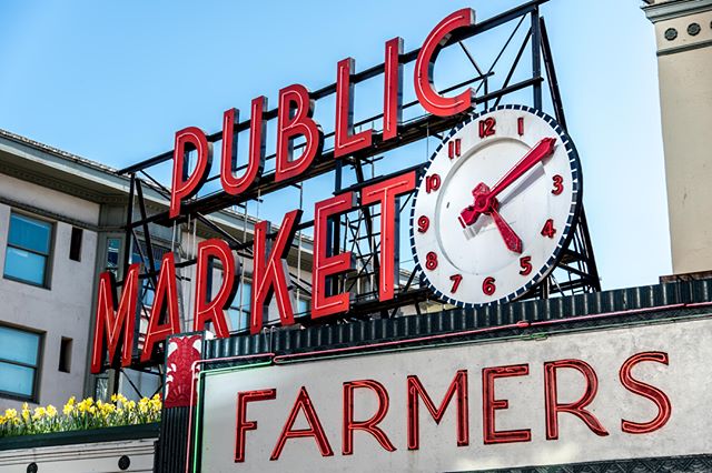 #seattlephotographer #dailyhivemapped #pikeplacemarket