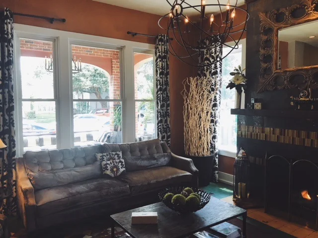 Hollander interior3.jpg