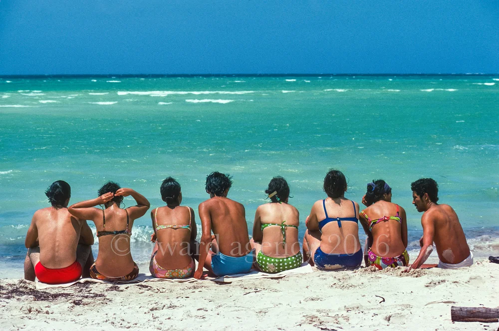 Cuba-various-from-sleeves-sports-b1-15-edit-corbis-edit.jpg