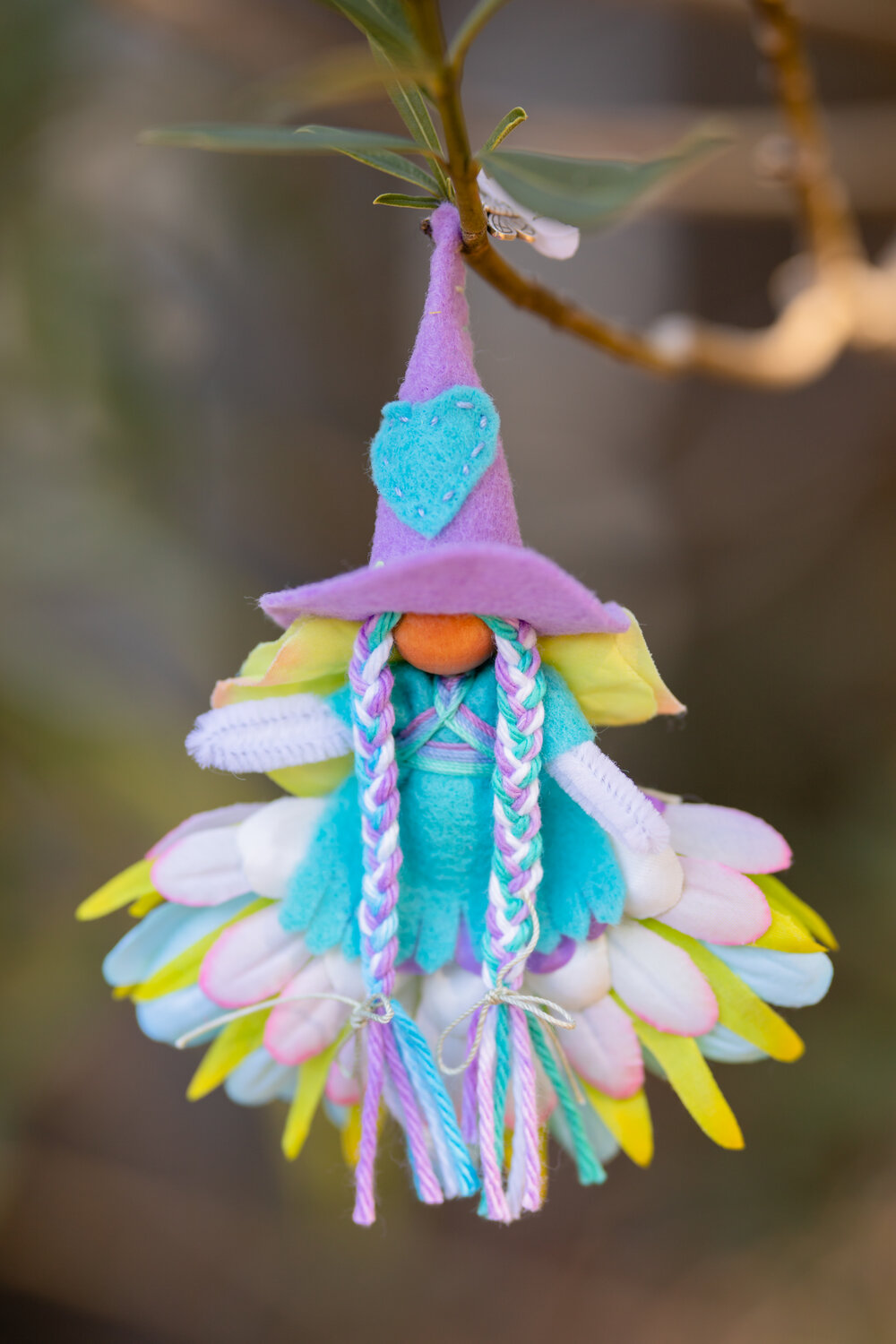 Forest Fairy Crafts by Lenka Vodicka-Paredes and Asia Currie