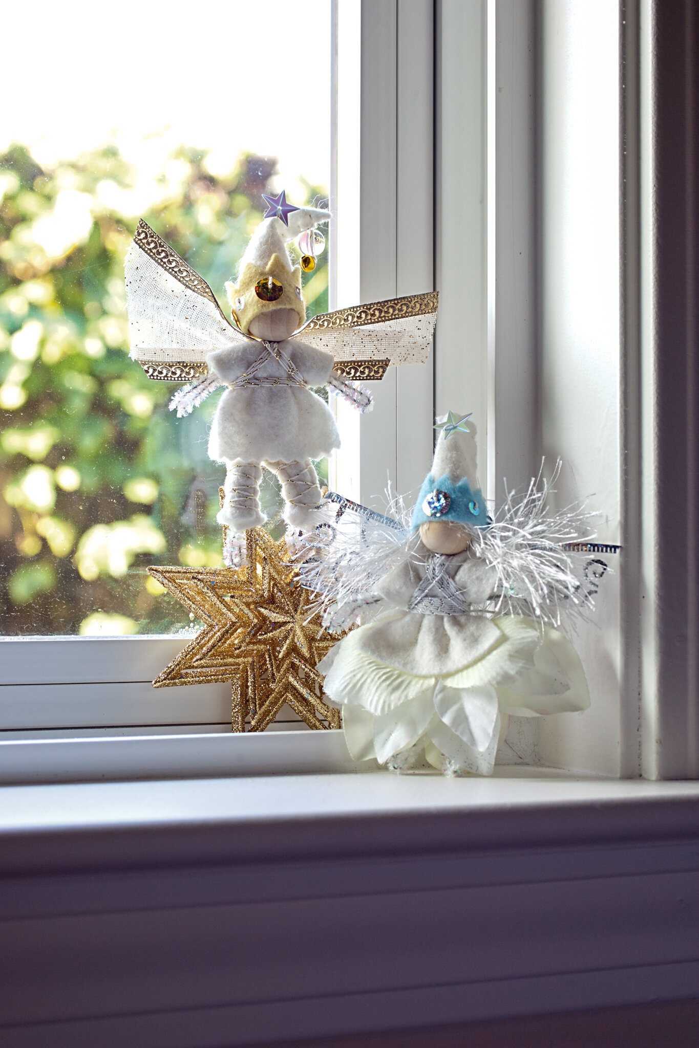 White Angel Tree Topper “Love” | Handmade Guardian Angel with Heart Tree  Topper | Christmas Home Décor and Mantle Decor